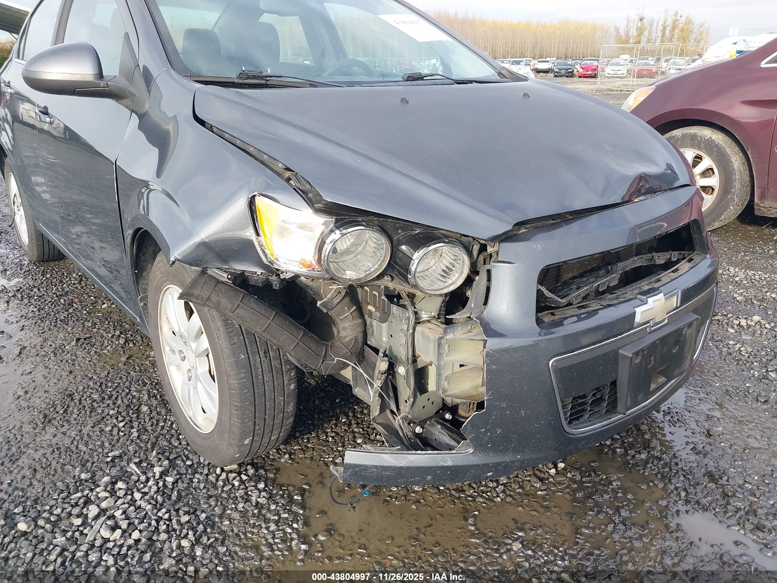 CHEVROLET SONIC image 6