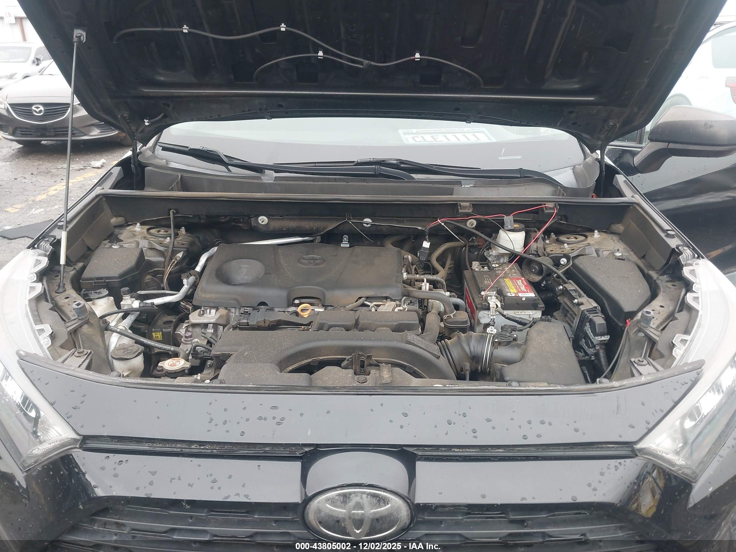 TOYOTA RAV4 image 10