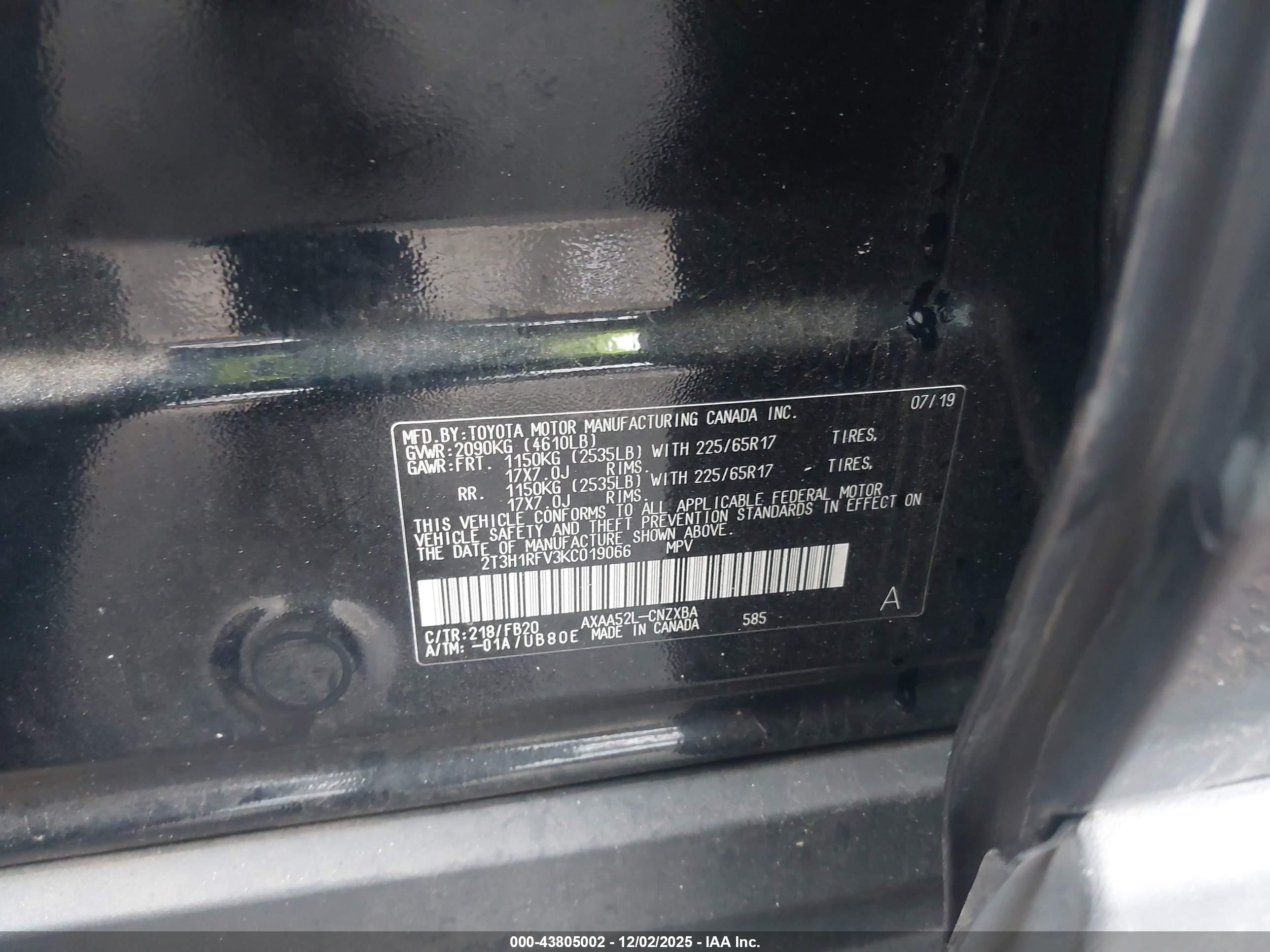 TOYOTA RAV4 image 9