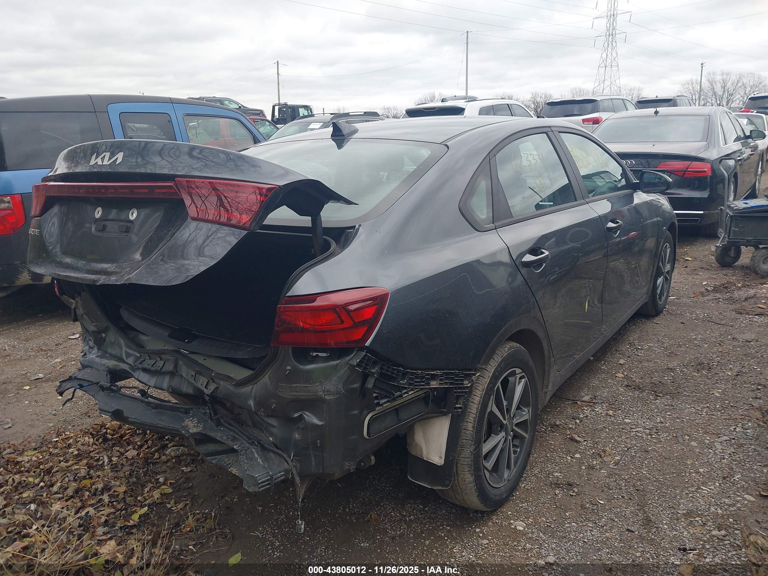 KIA FORTE image 4