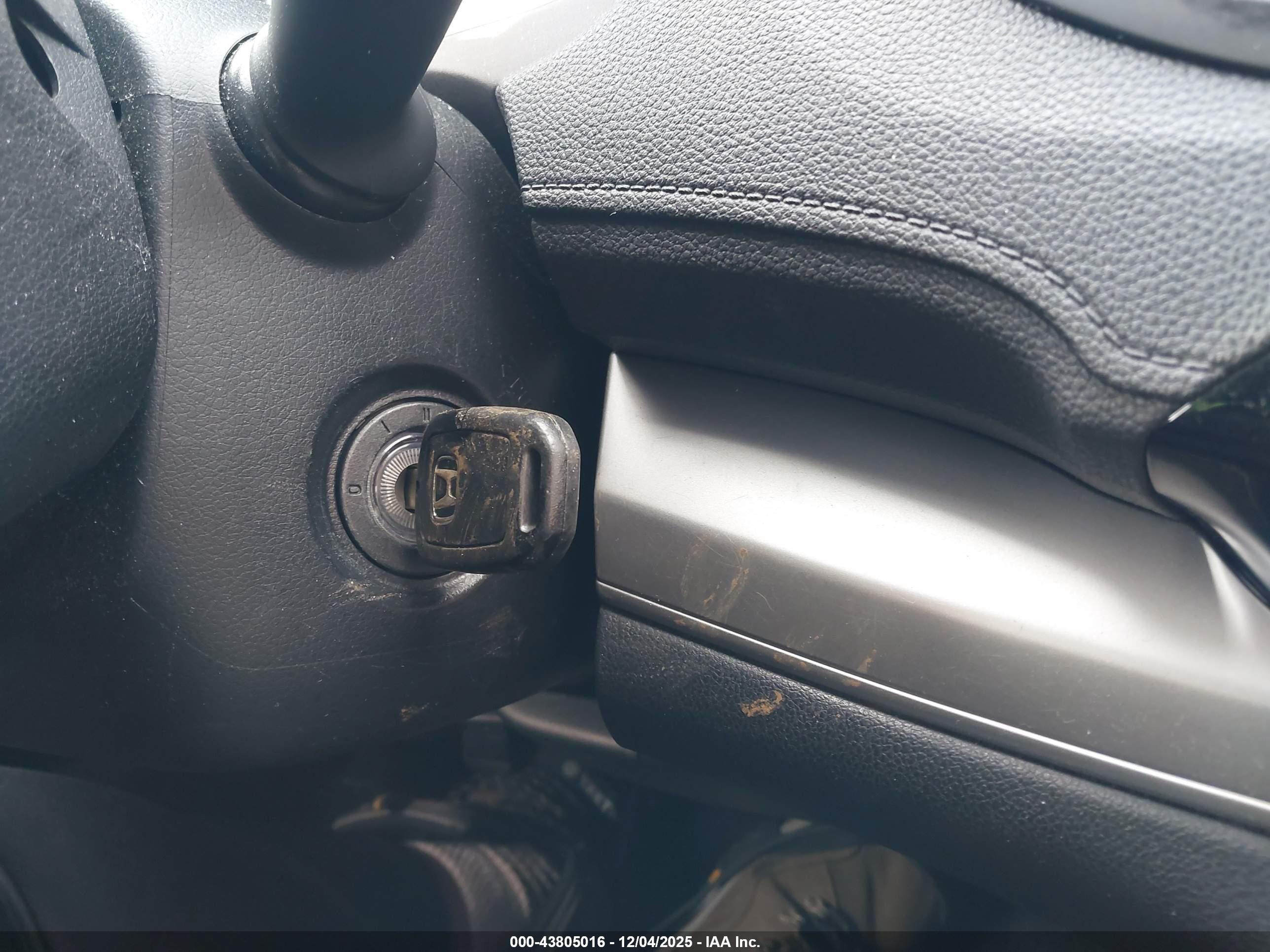 HONDA CR-V image 11