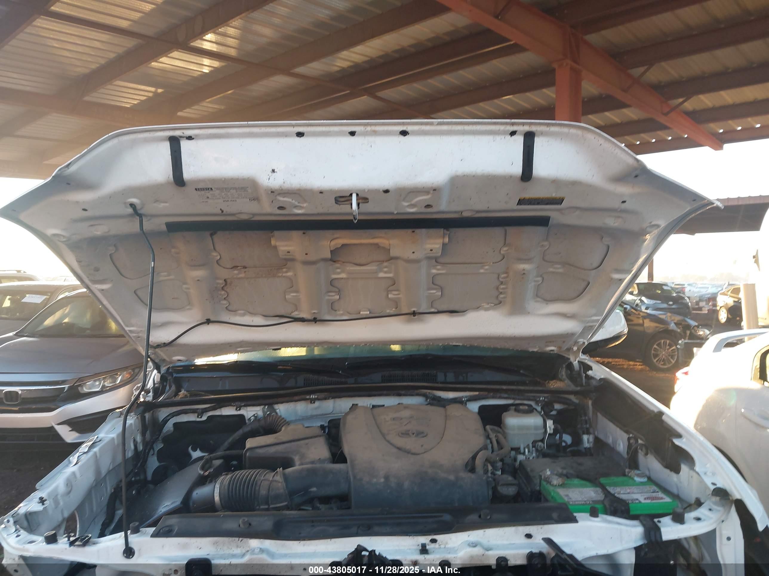 TOYOTA TACOMA image 10