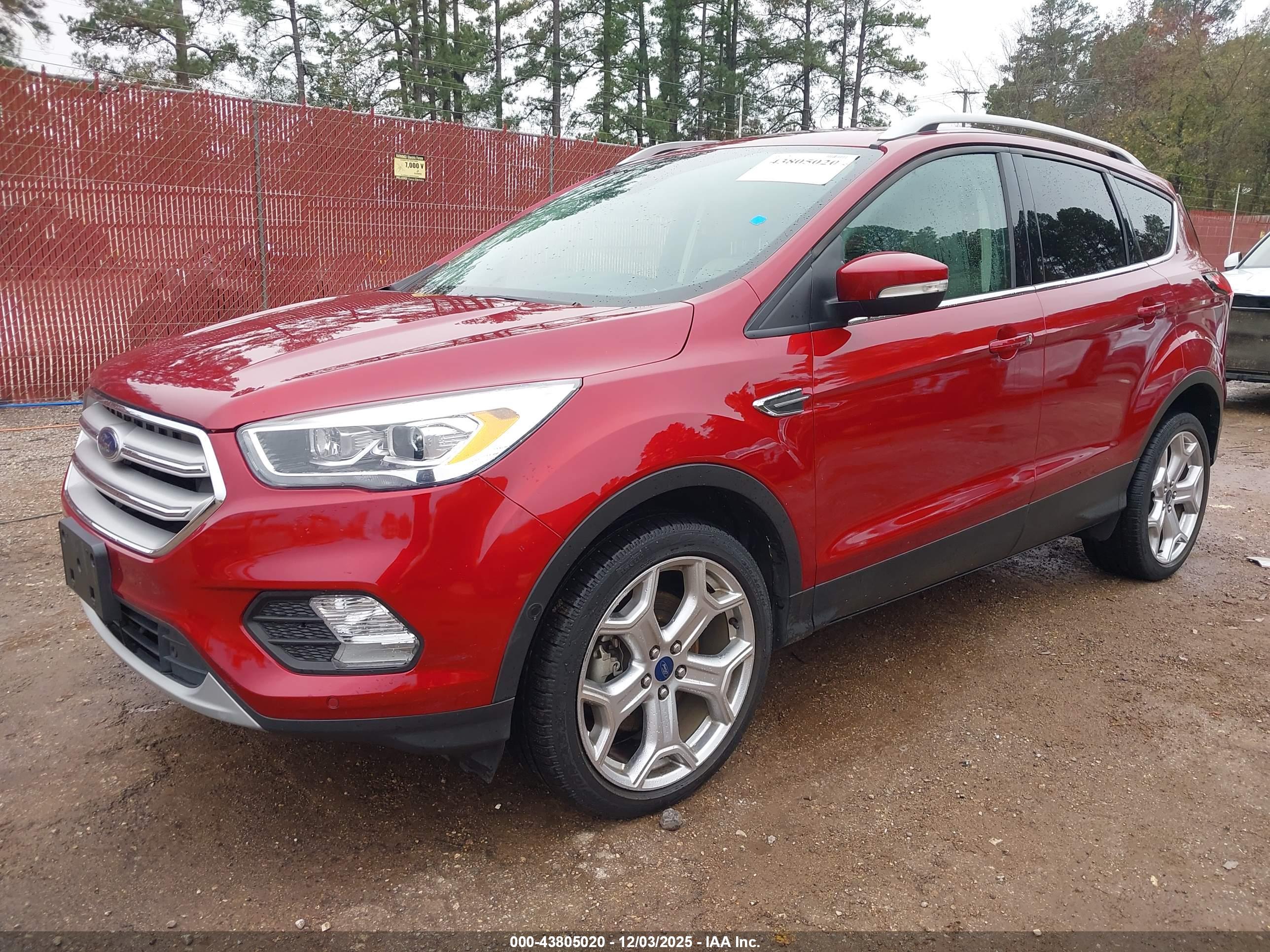 FORD ESCAPE image 2