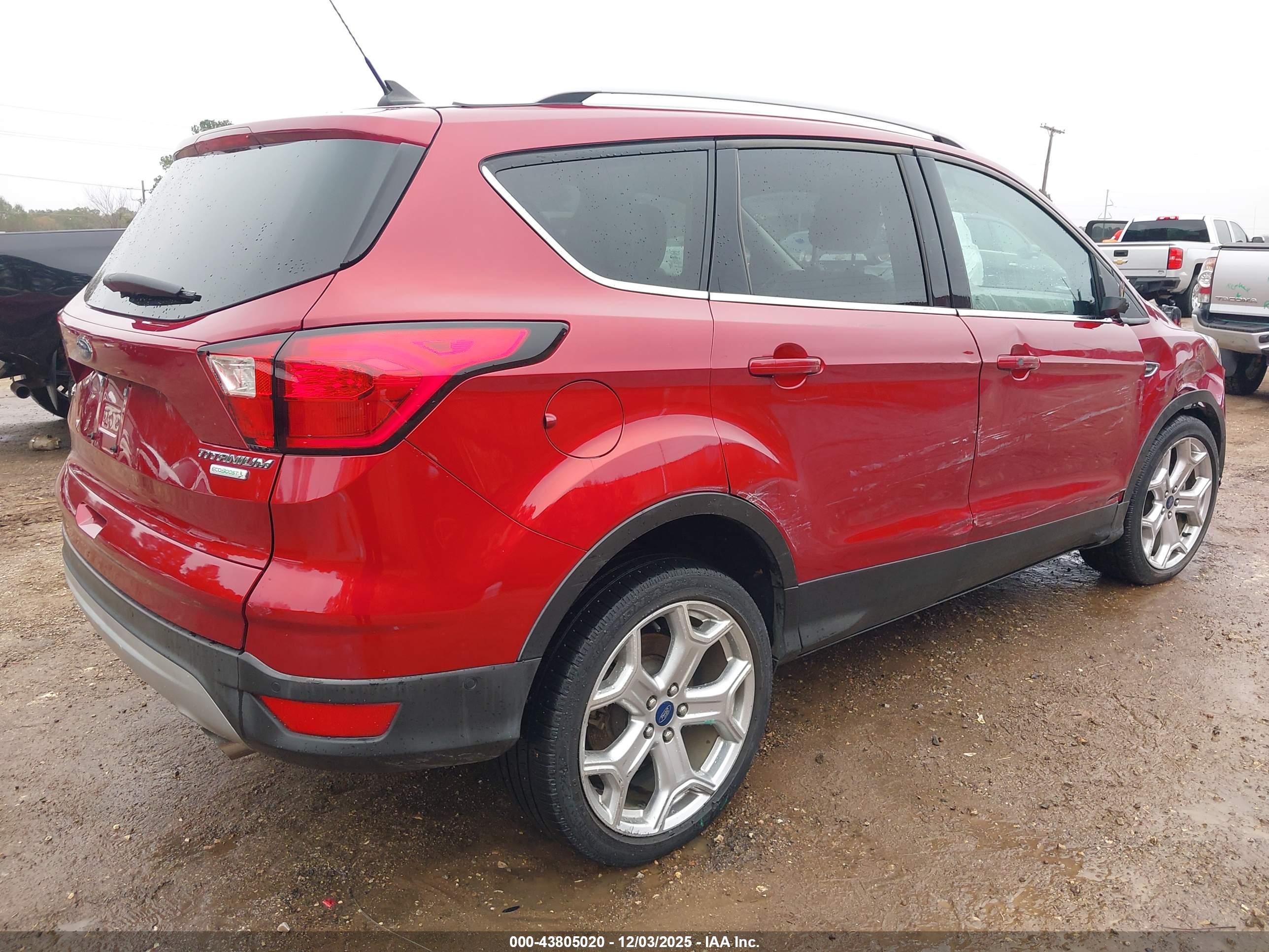 FORD ESCAPE image 4