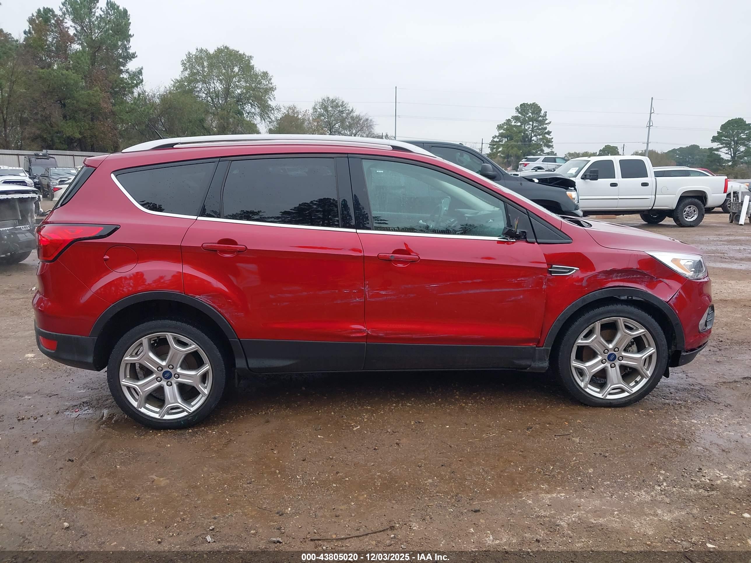 FORD ESCAPE image 6