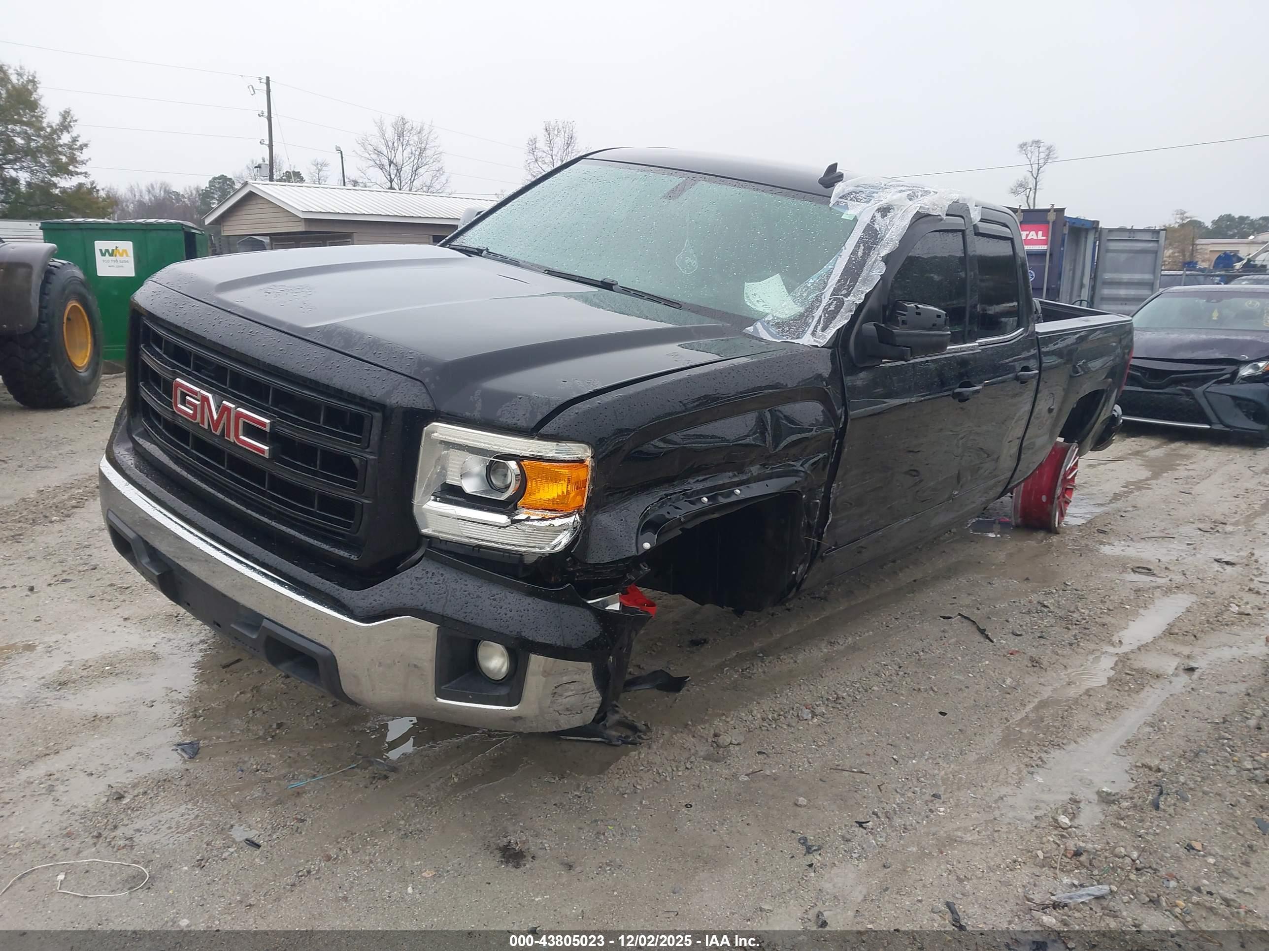 GMC SIERRA image 2