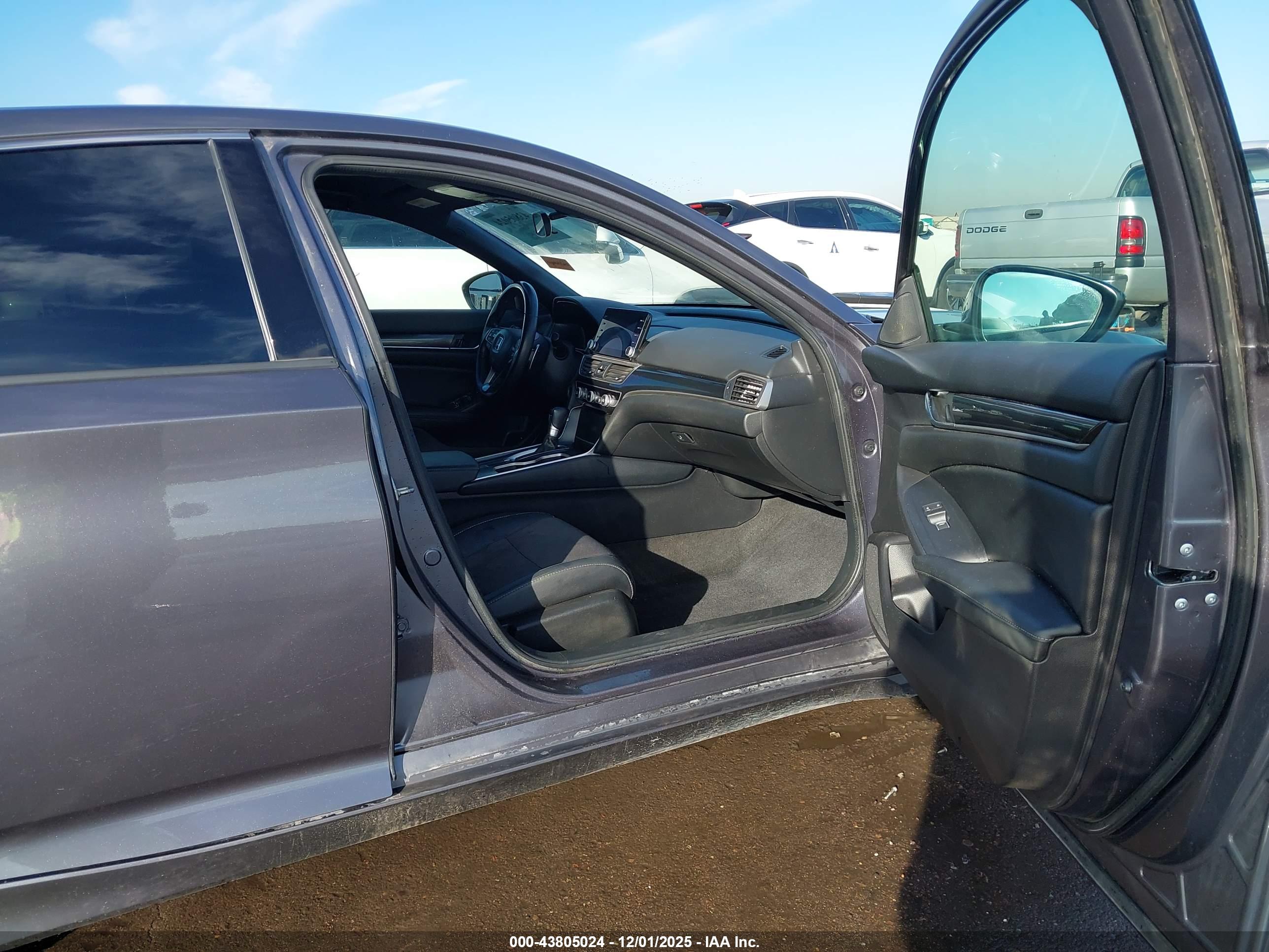 HONDA ACCORD image 5