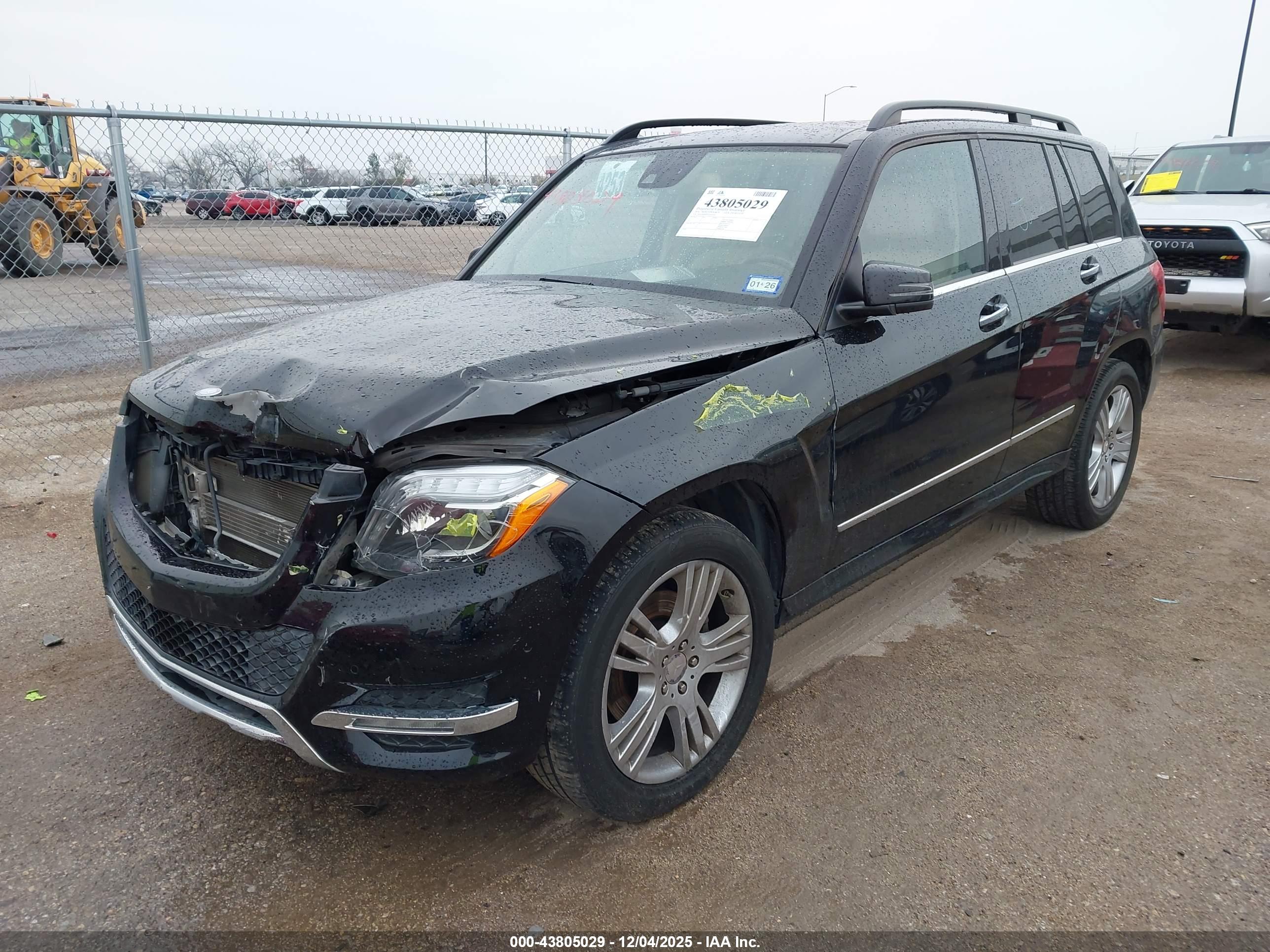 MERCEDES-BENZ GLK image 2