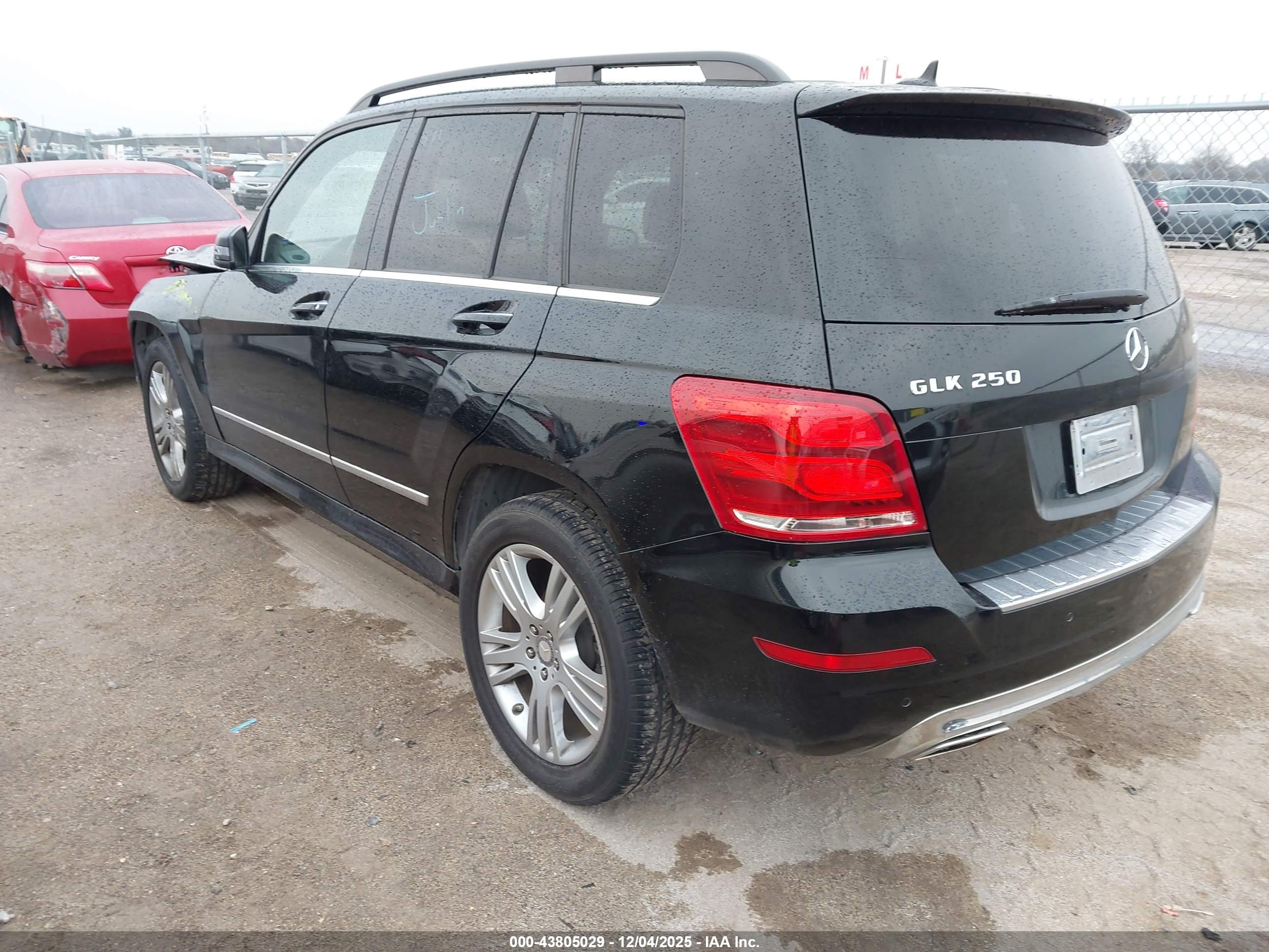 MERCEDES-BENZ GLK image 3