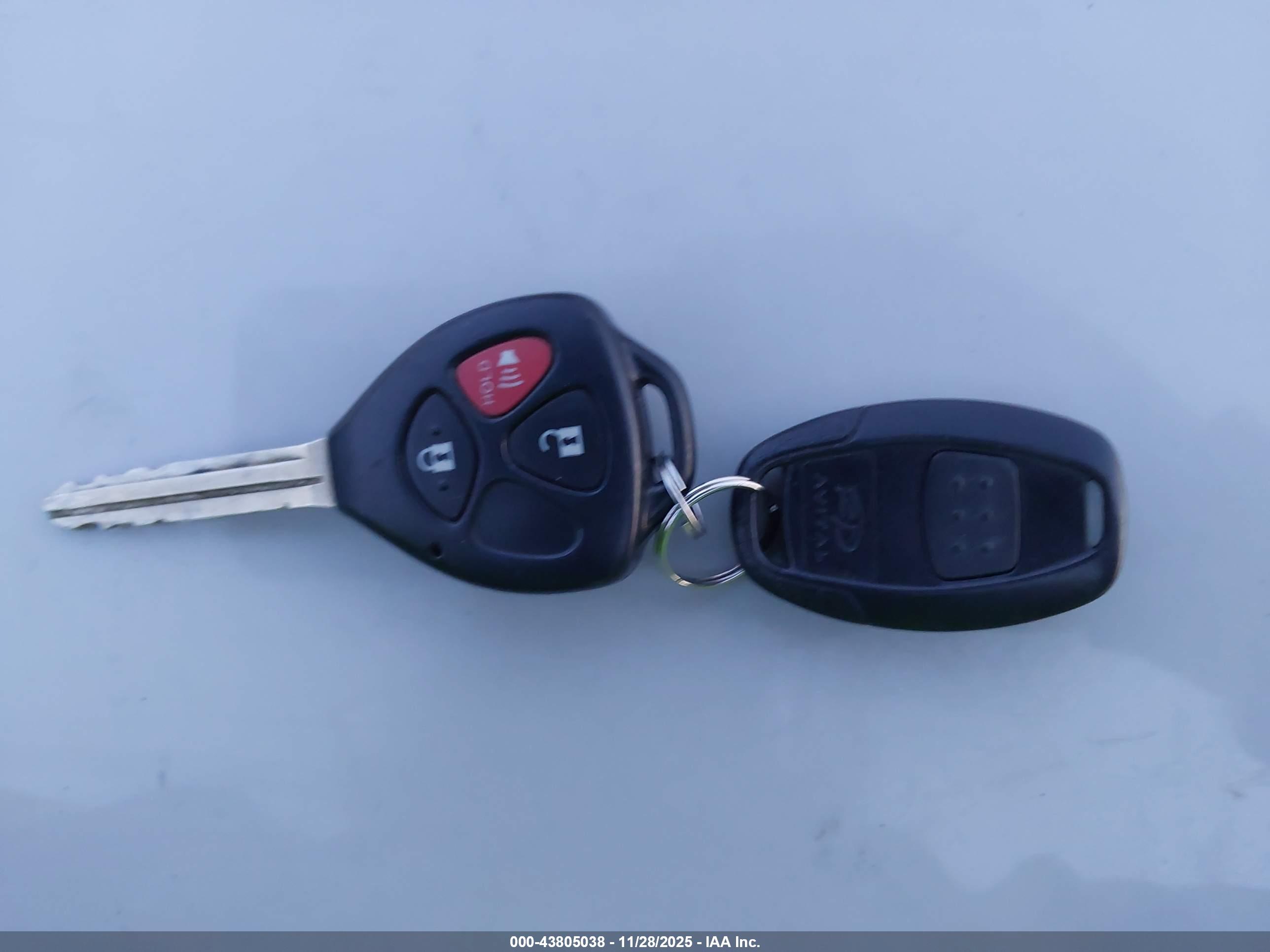 TOYOTA 4RUNNER image 11