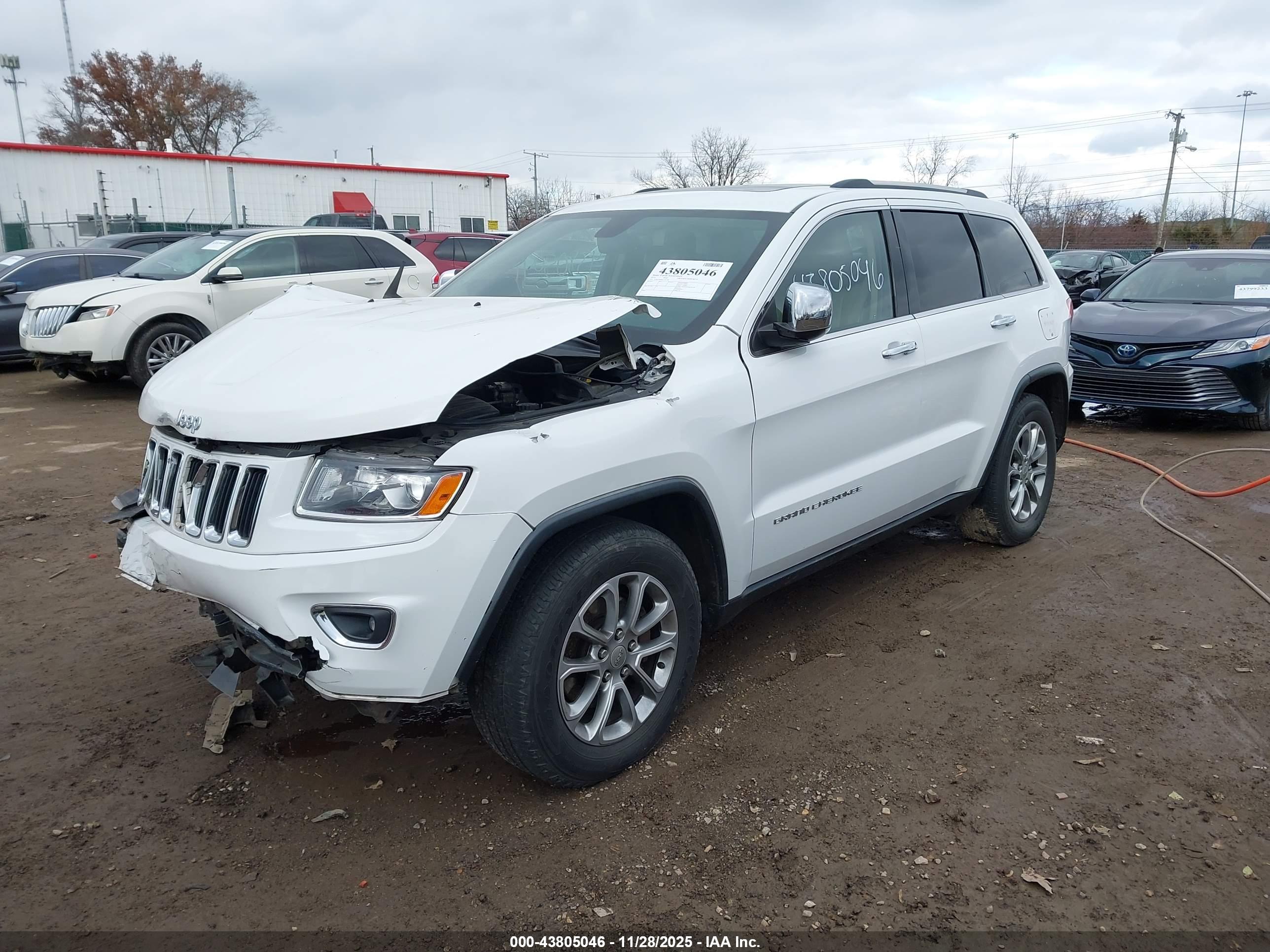 JEEP GRAND image 2