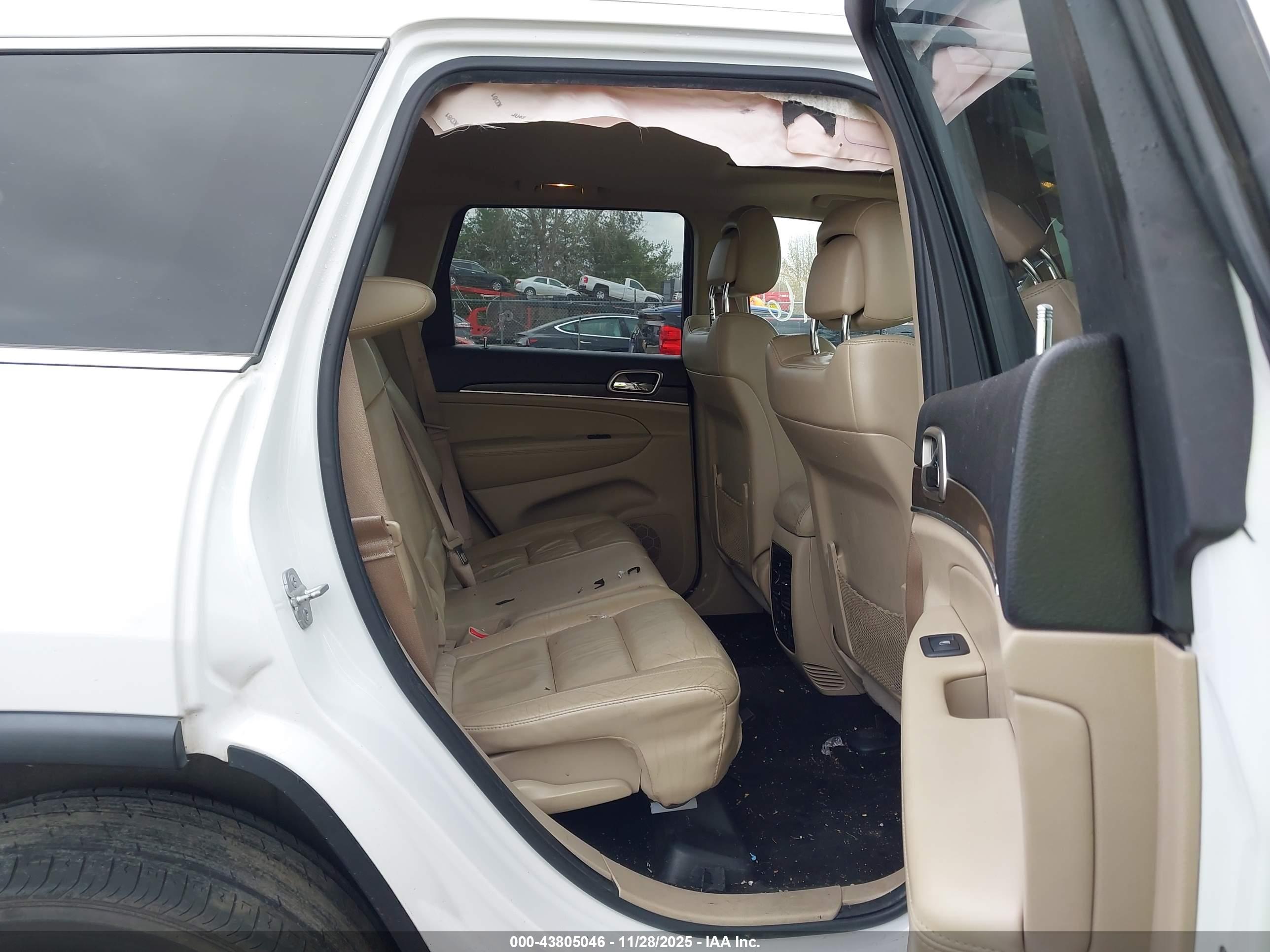 JEEP GRAND image 8