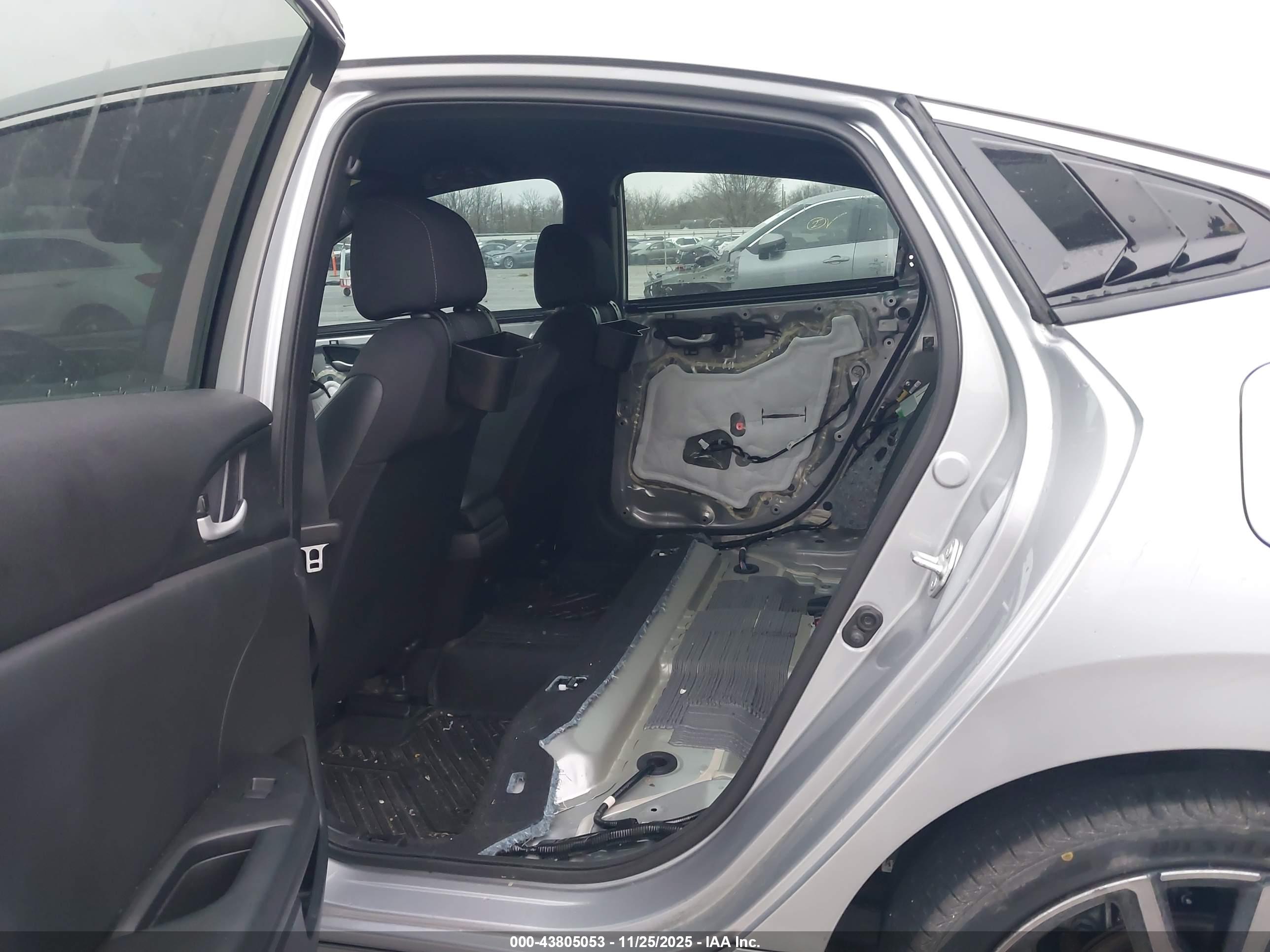 HONDA CIVIC image 8