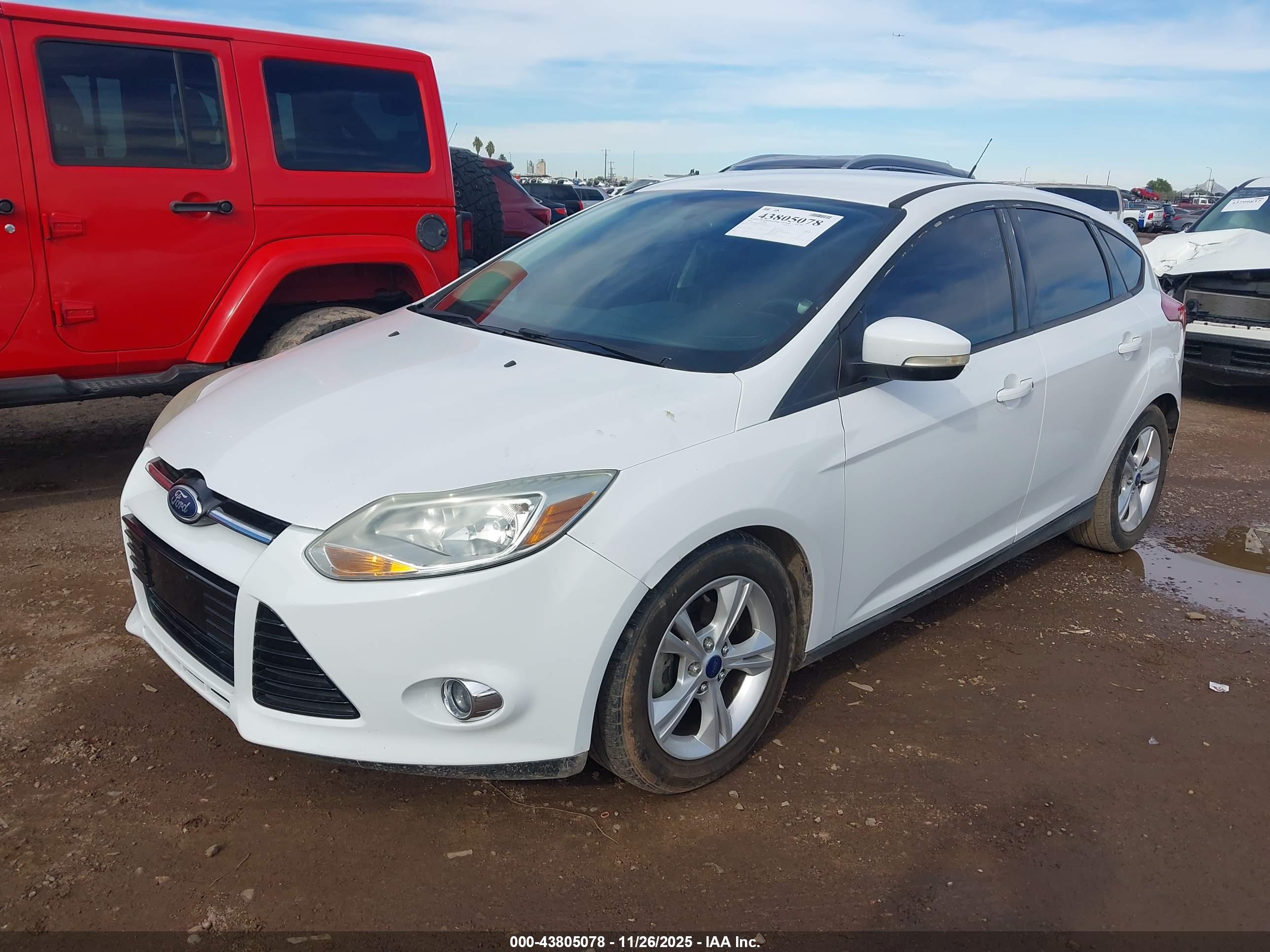 FORD FOCUS image 2