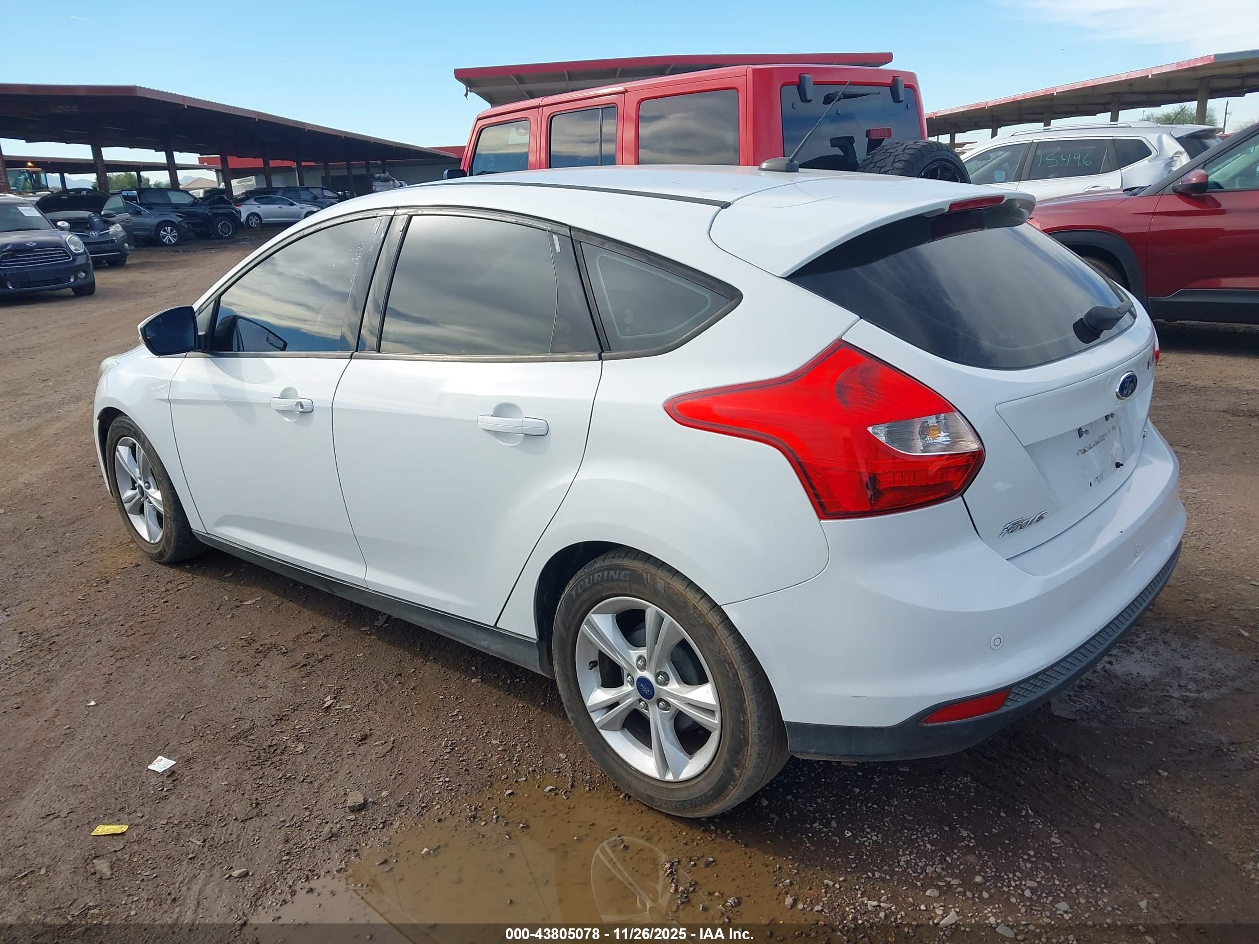 FORD FOCUS image 3