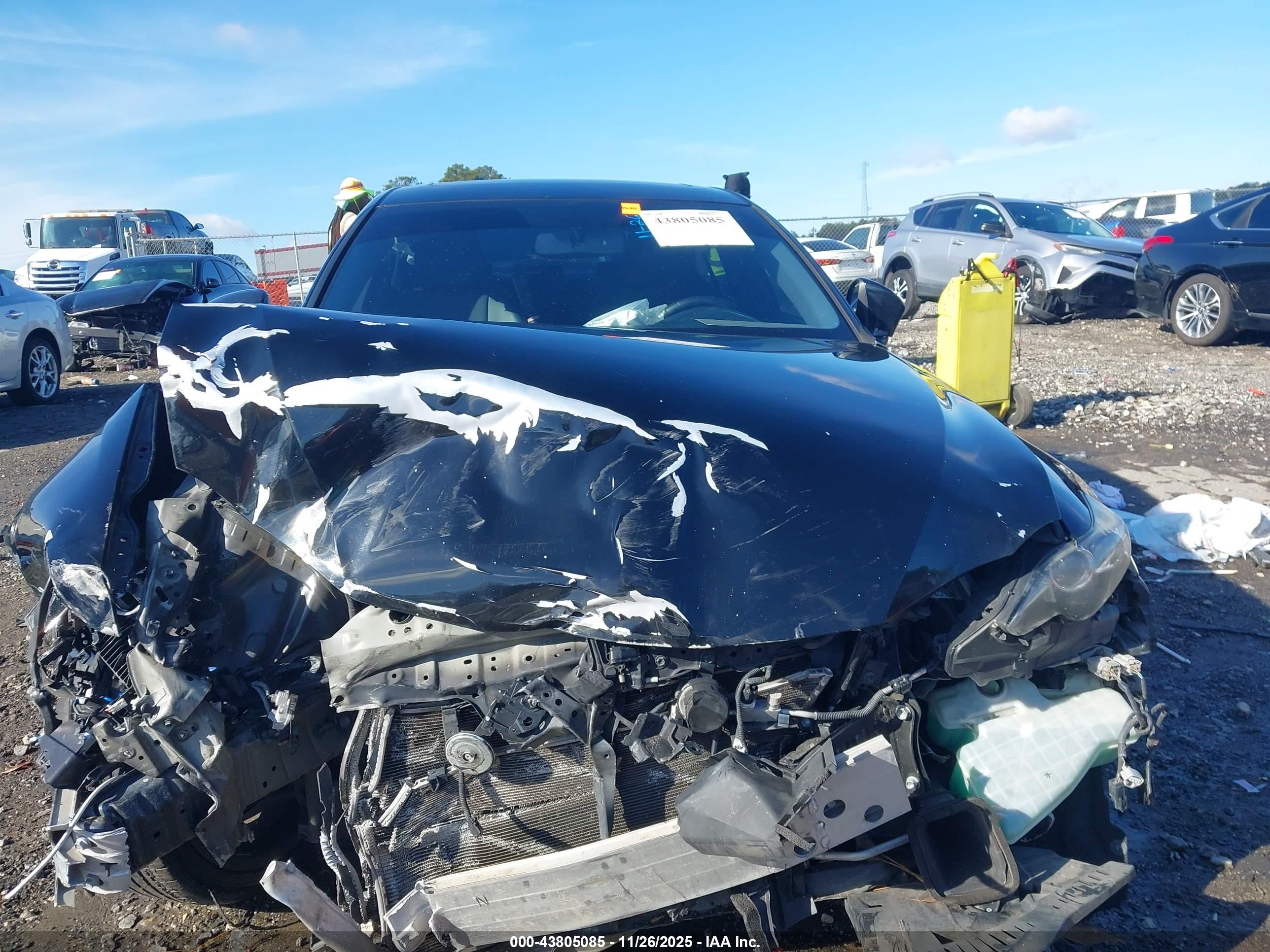 LEXUS IS image 6