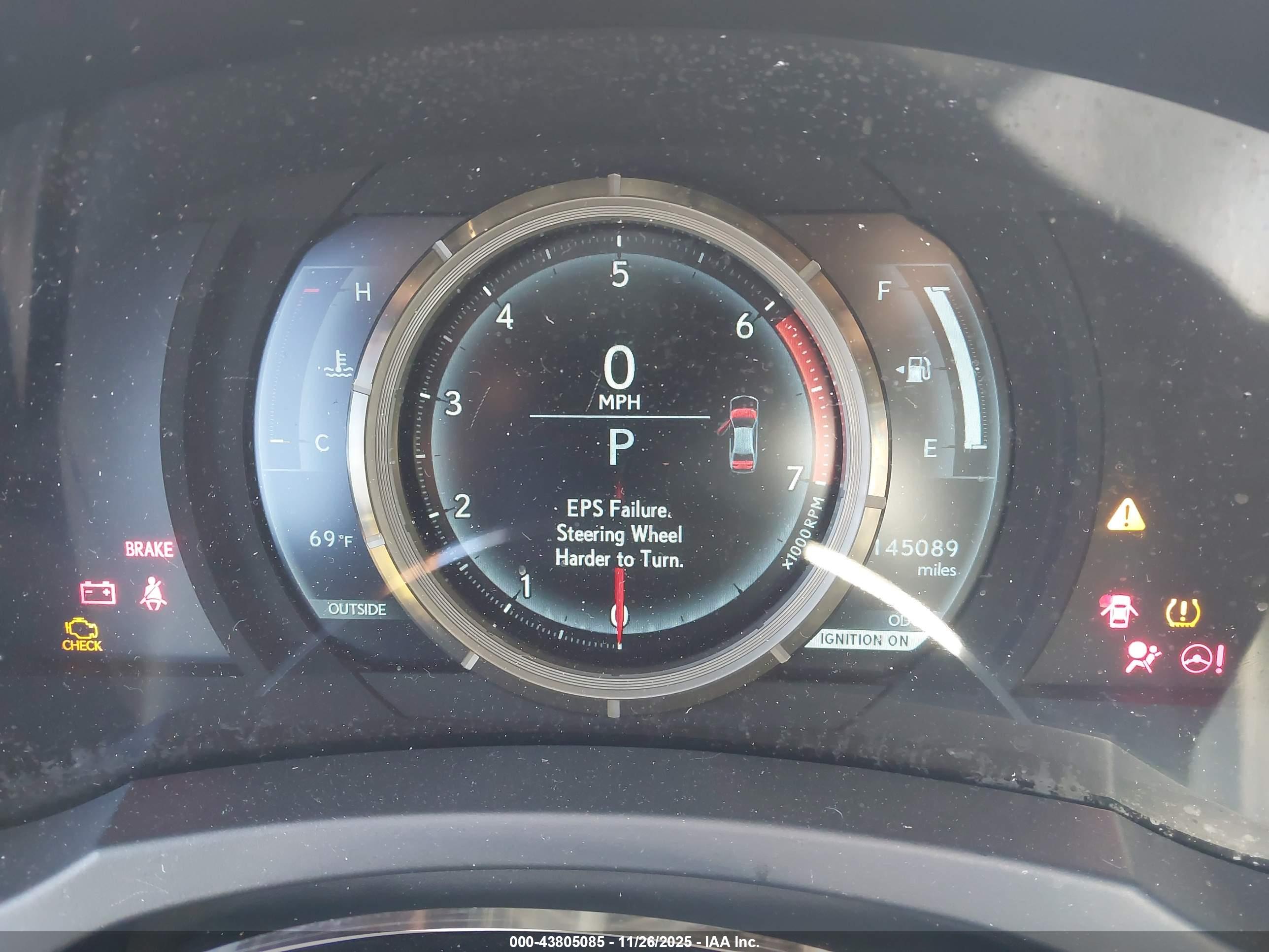LEXUS IS image 7