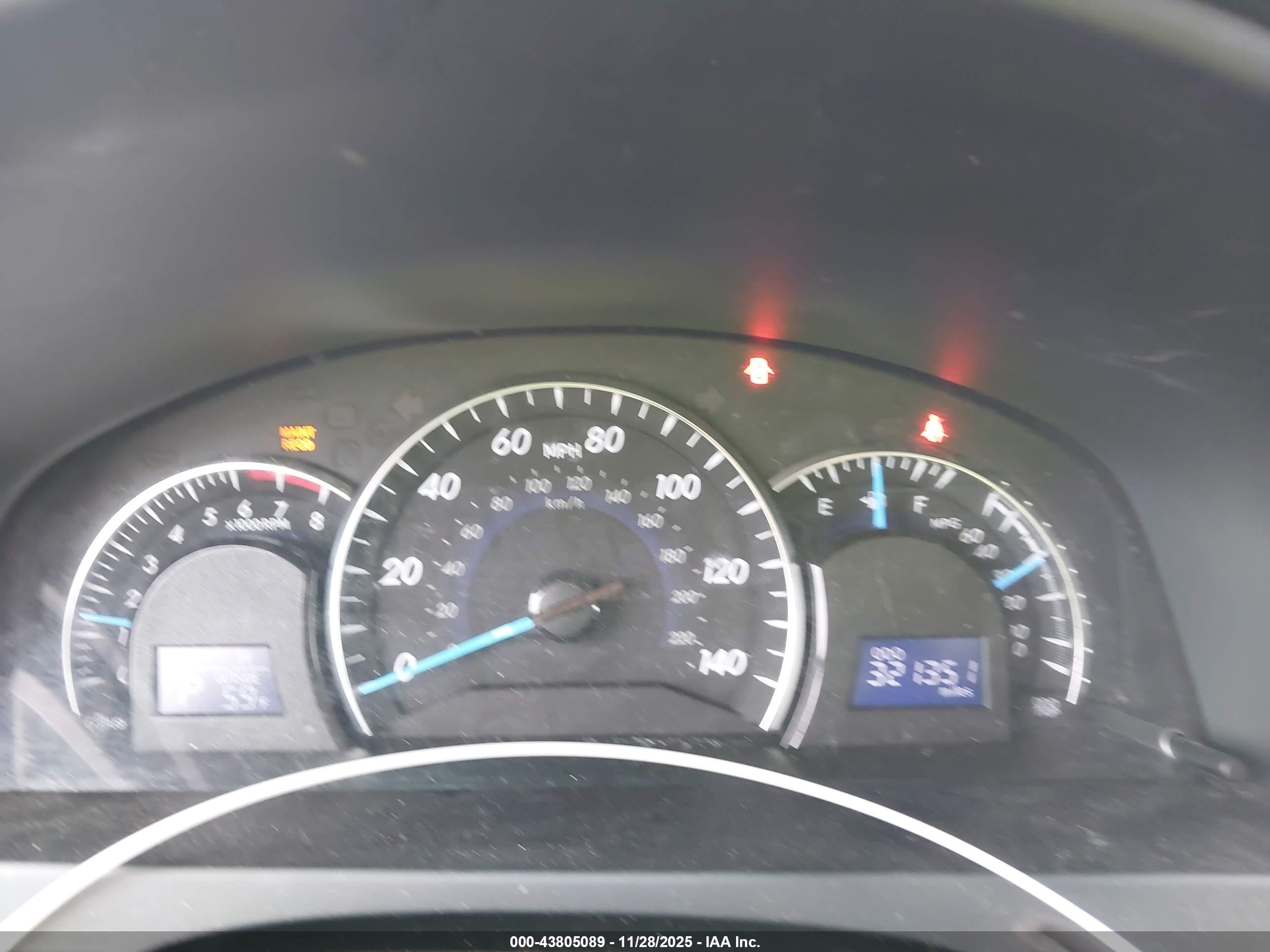 TOYOTA CAMRY image 7