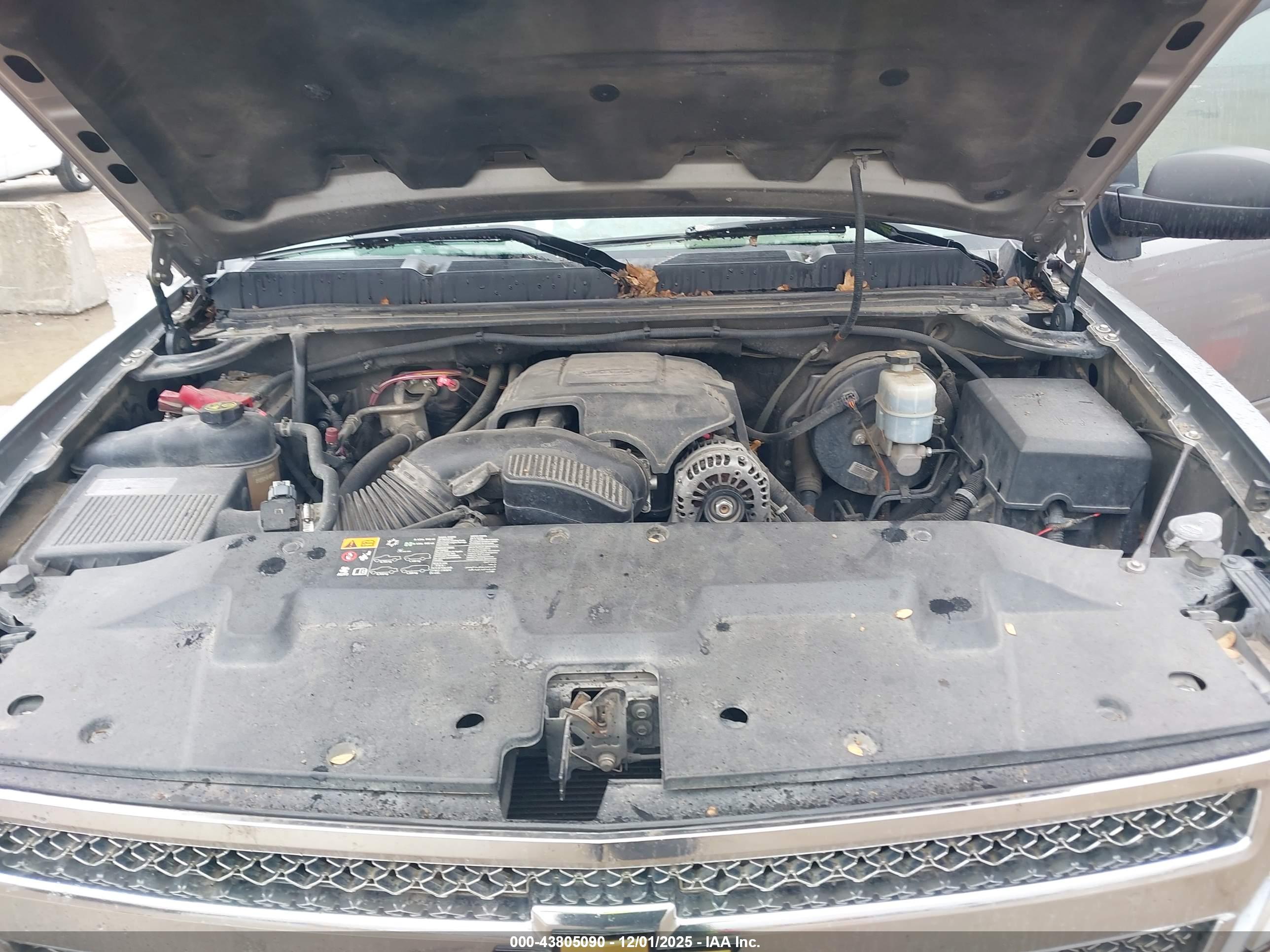 CHEVROLET SILVERADO image 10