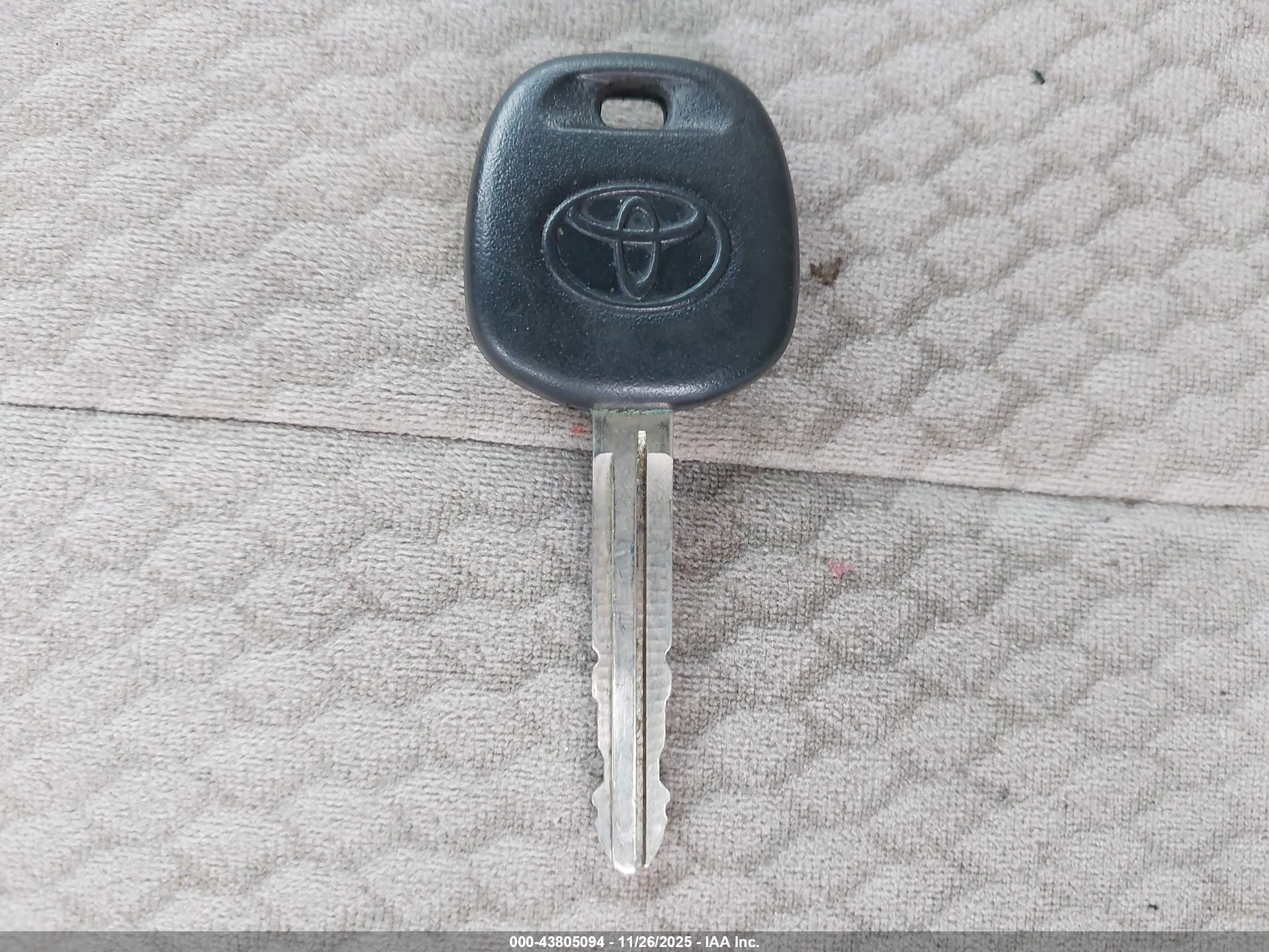 TOYOTA CAMRY image 11