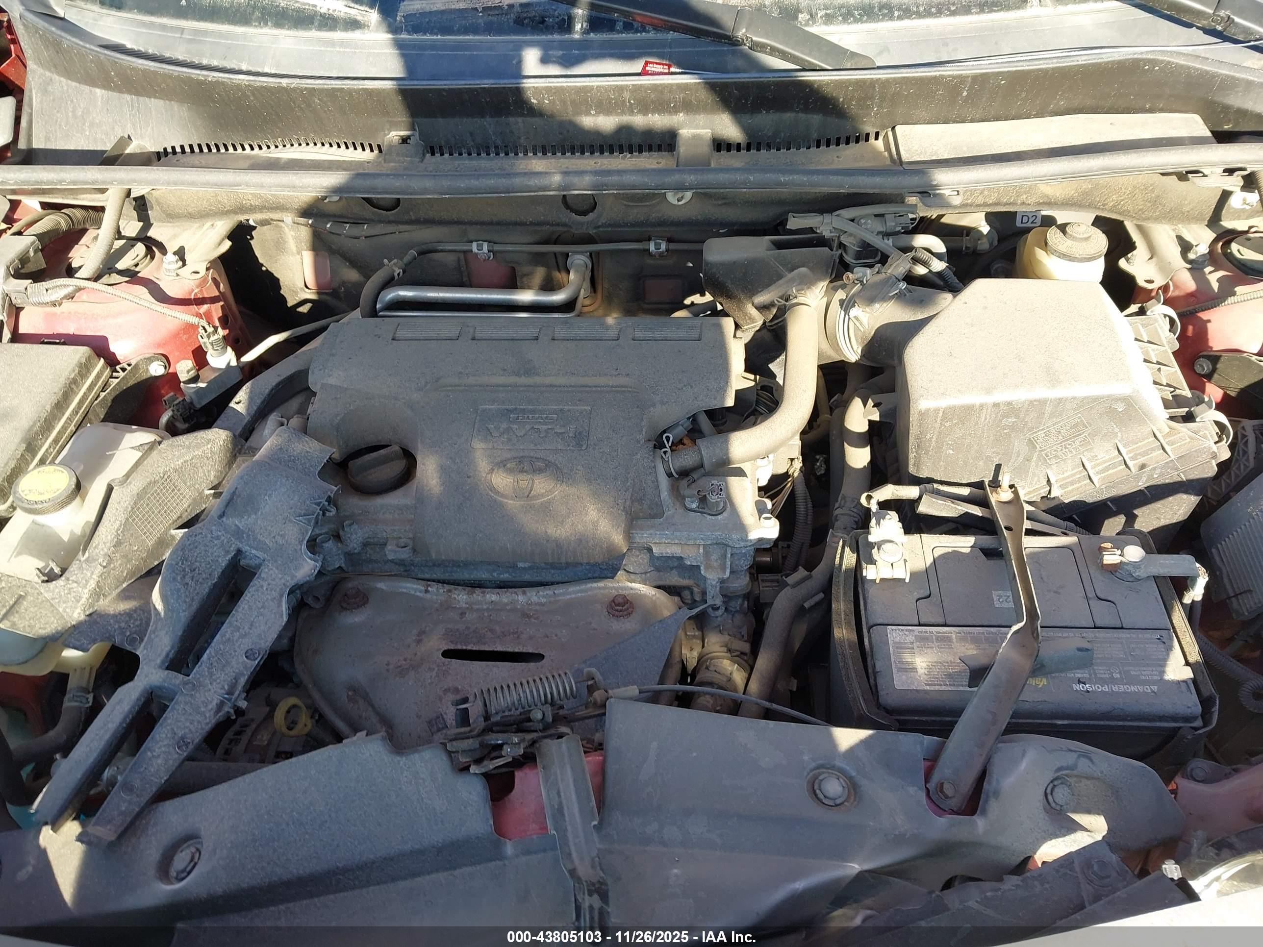 TOYOTA RAV4 image 10