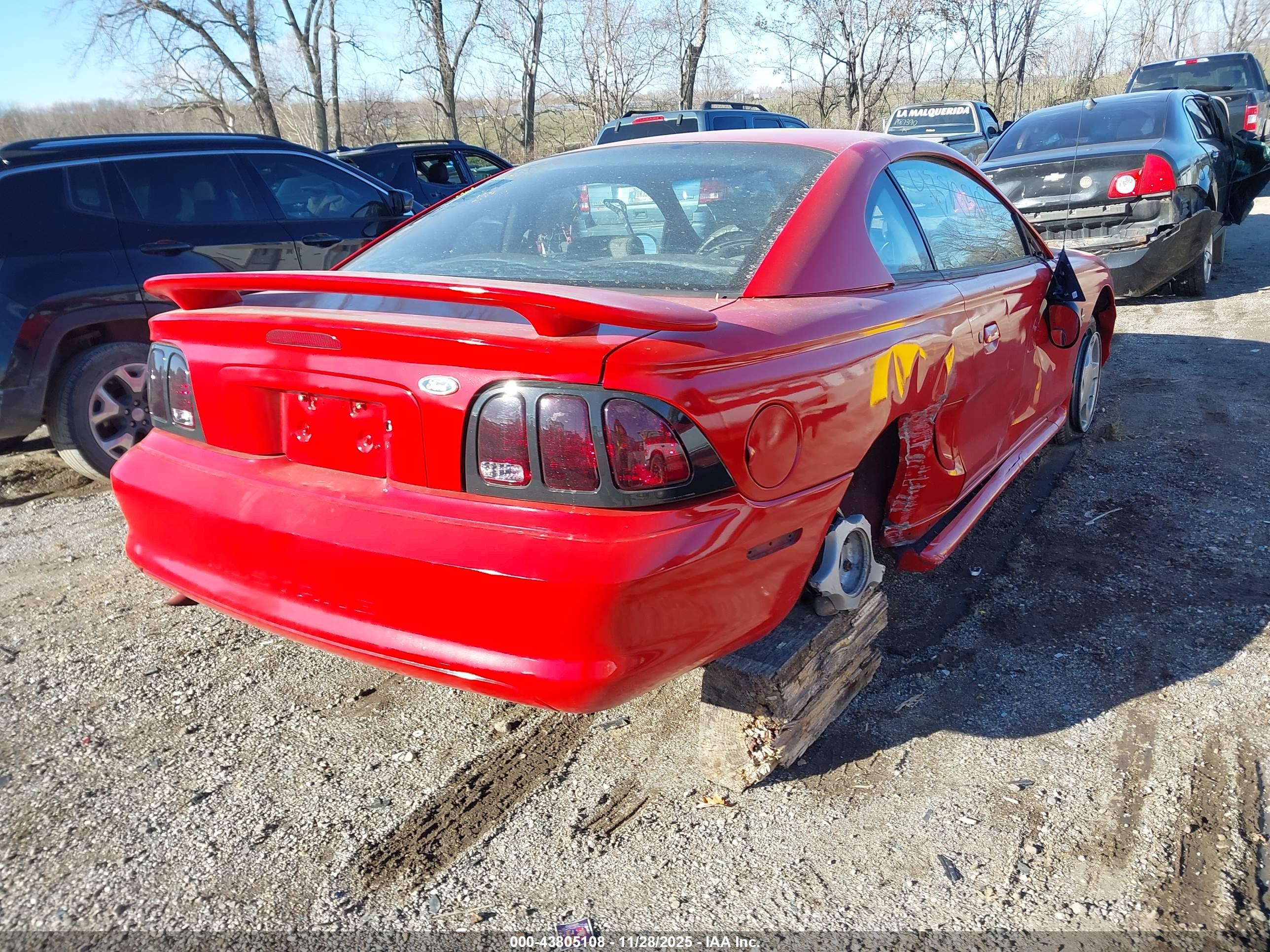 FORD MUSTANG image 4