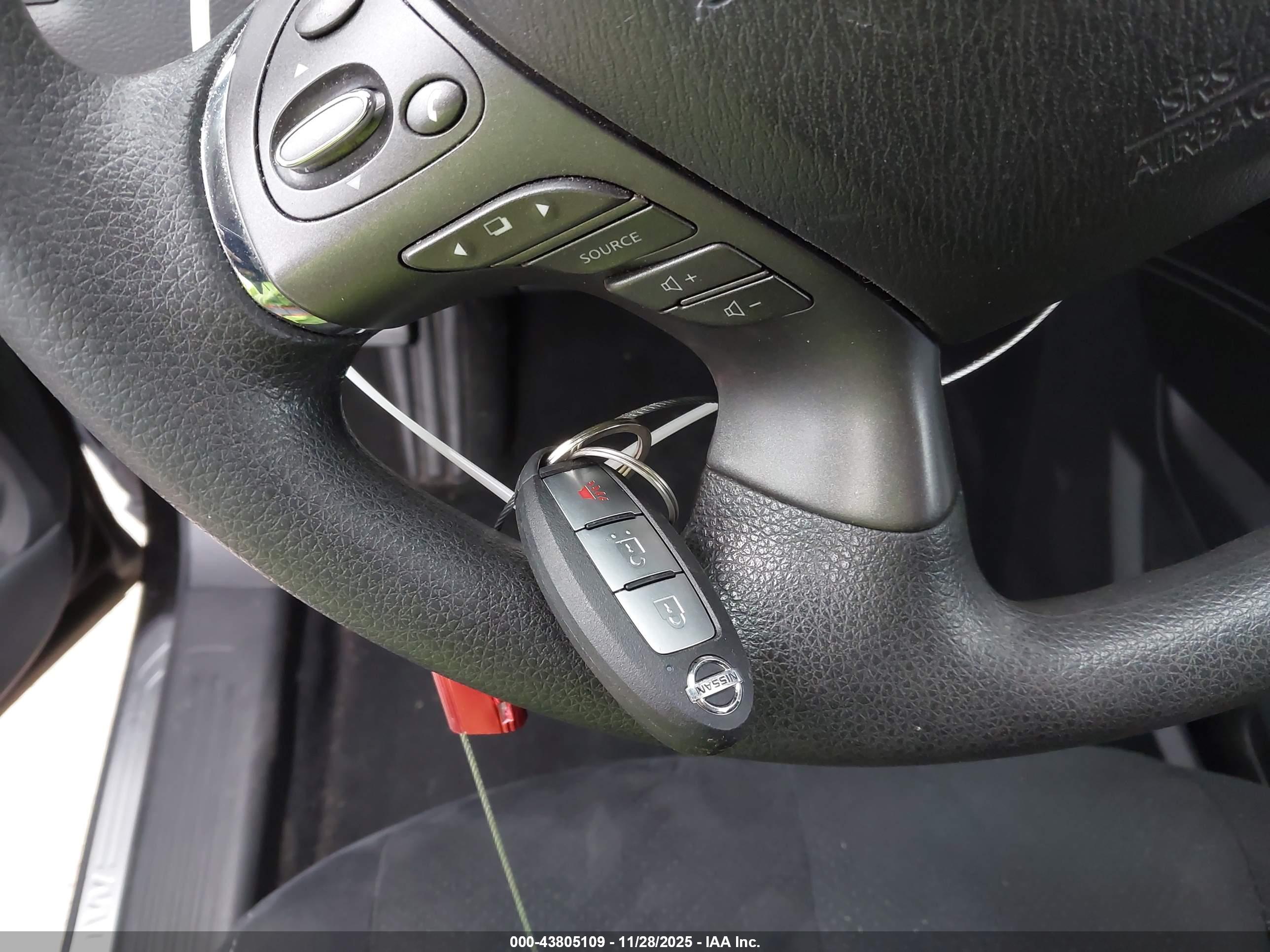 NISSAN MURANO image 11