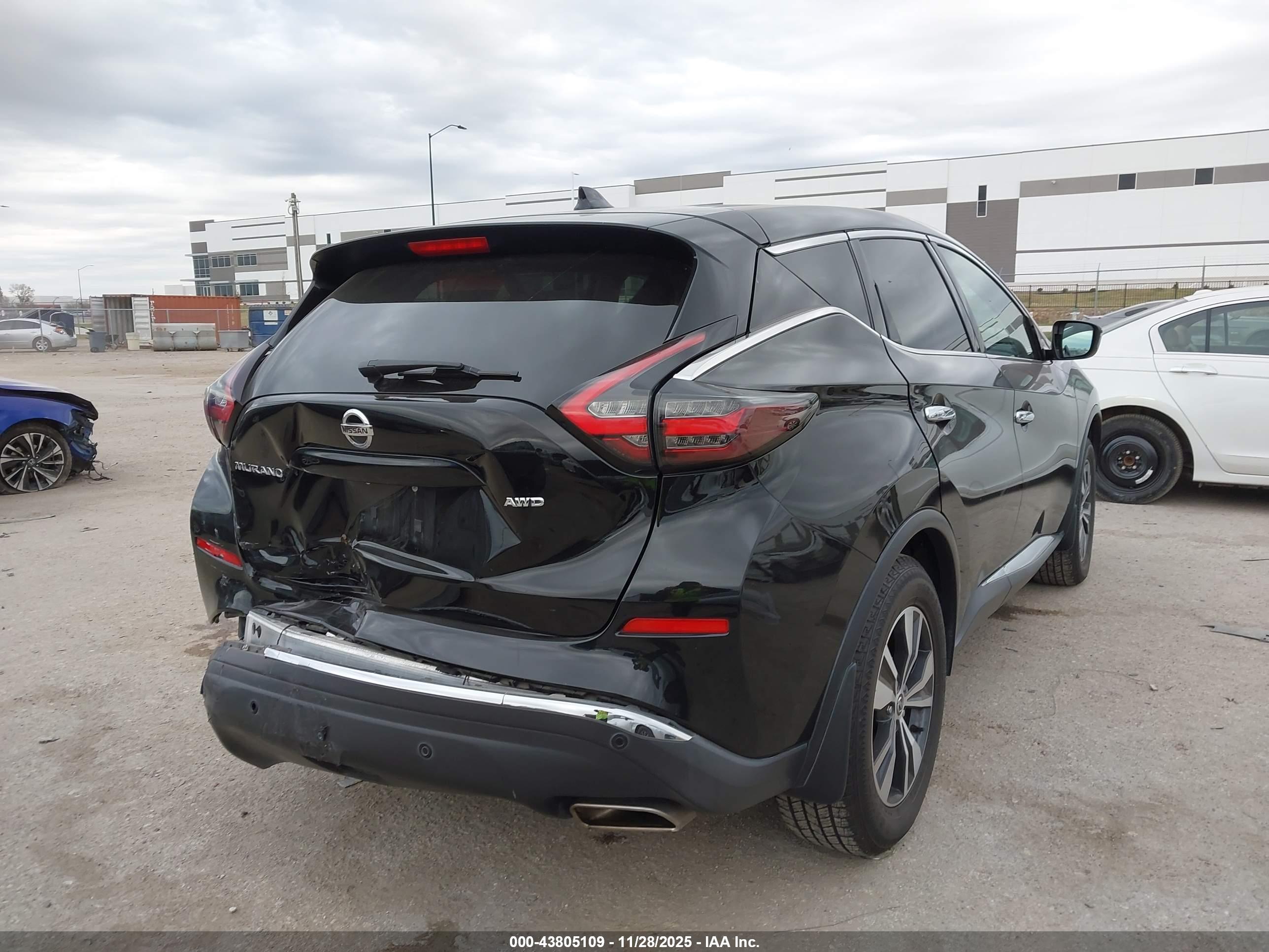 NISSAN MURANO image 4