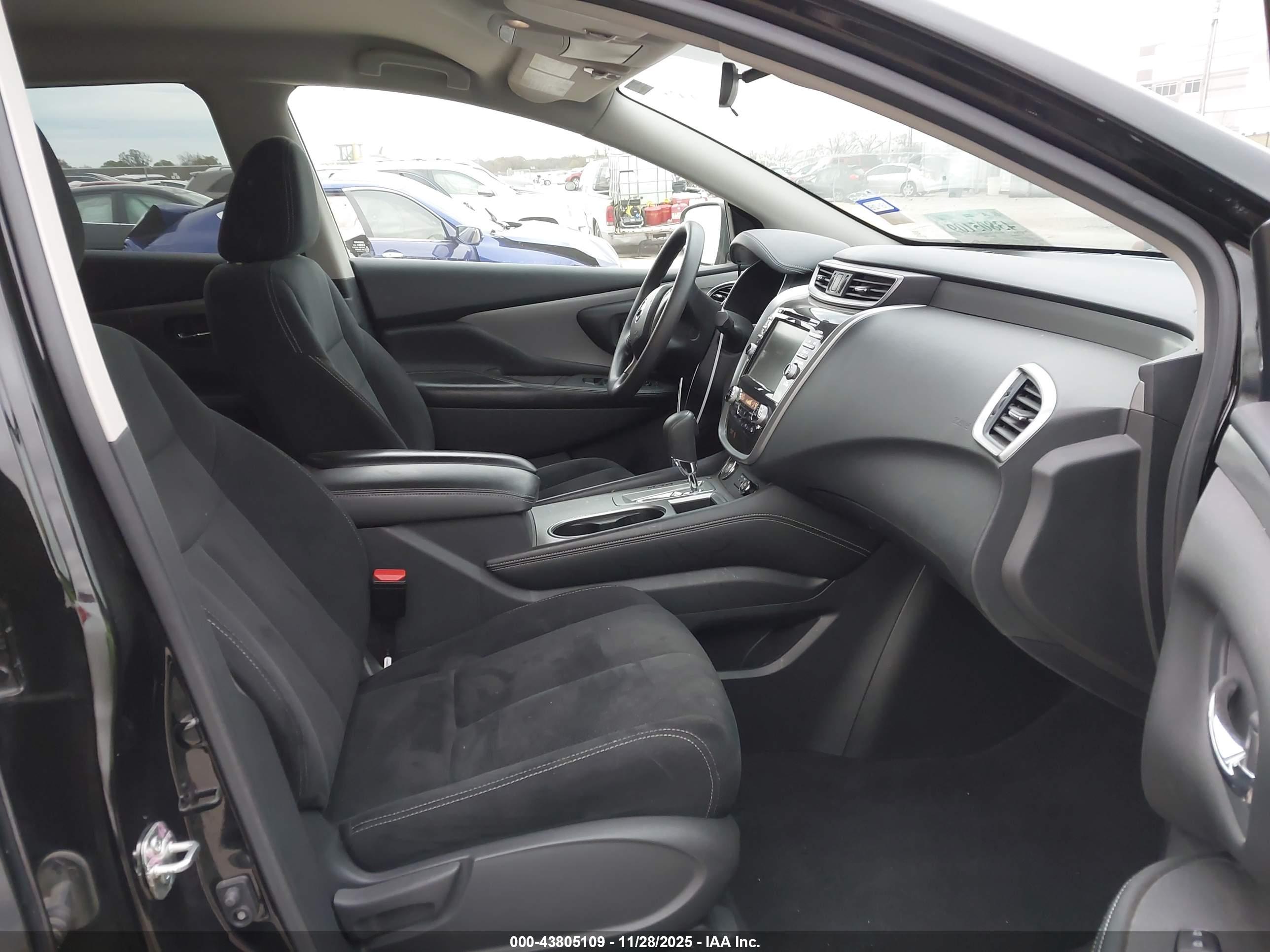 NISSAN MURANO image 5