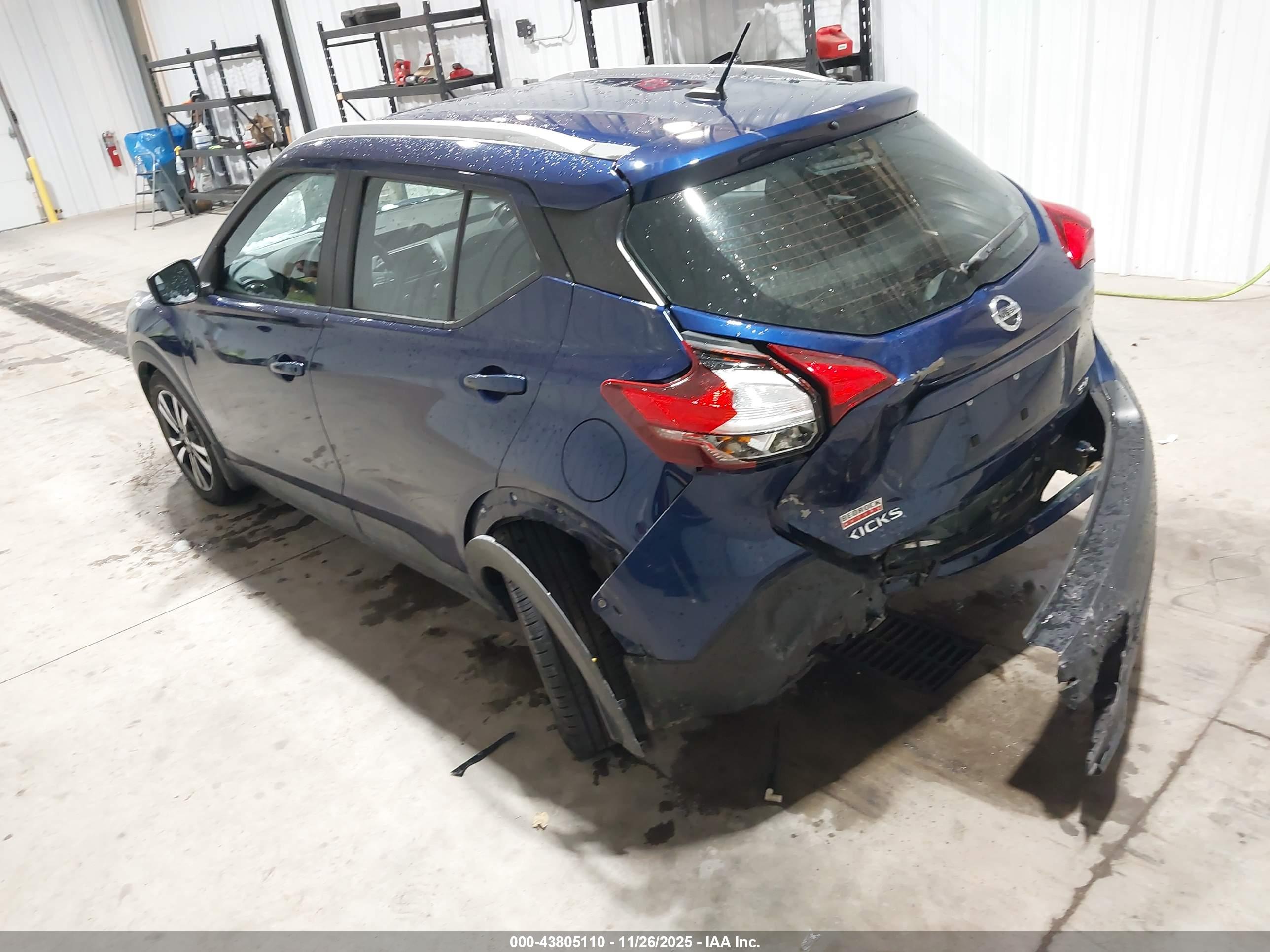 NISSAN KICKS image 3
