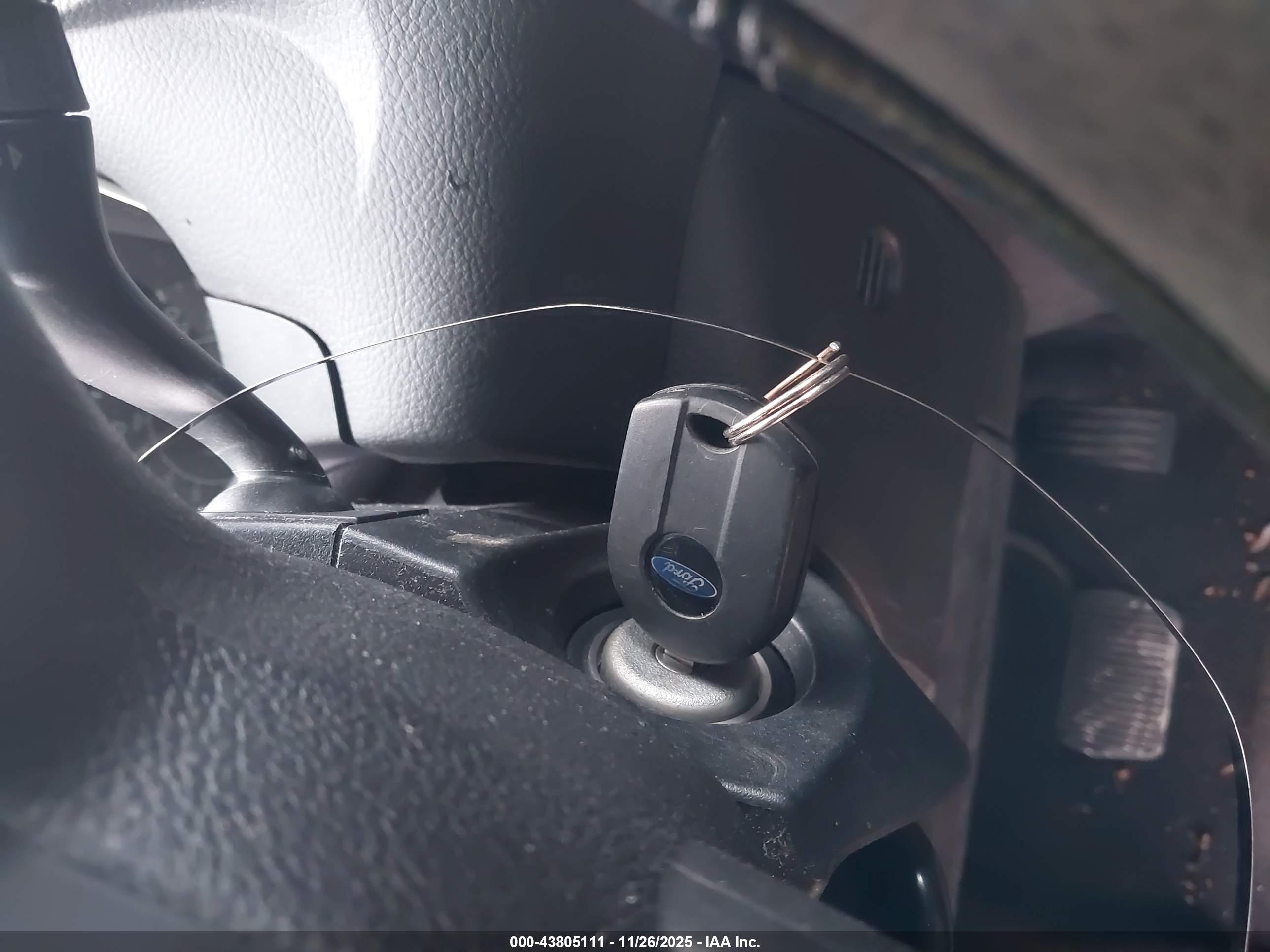 FORD FOCUS image 11