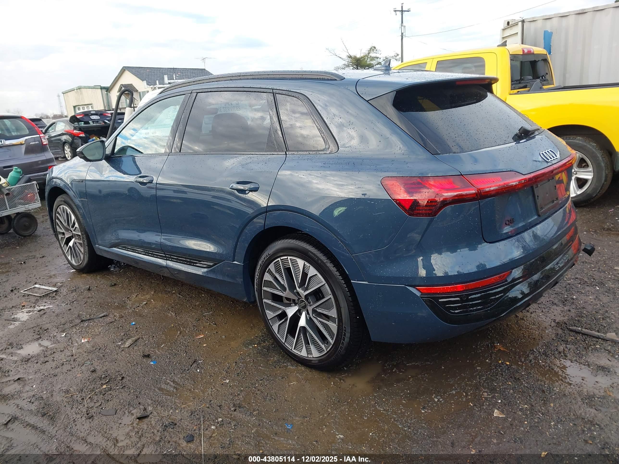 AUDI Q8 image 3