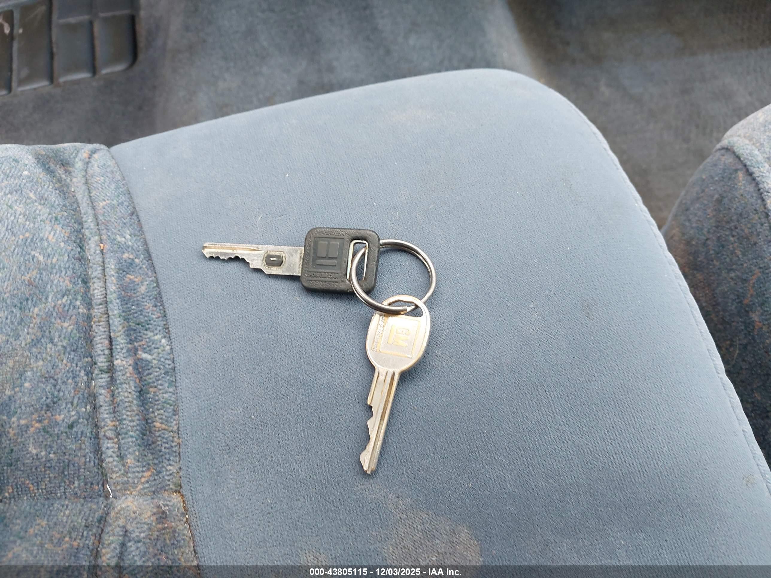 BUICK LESABRE image 11