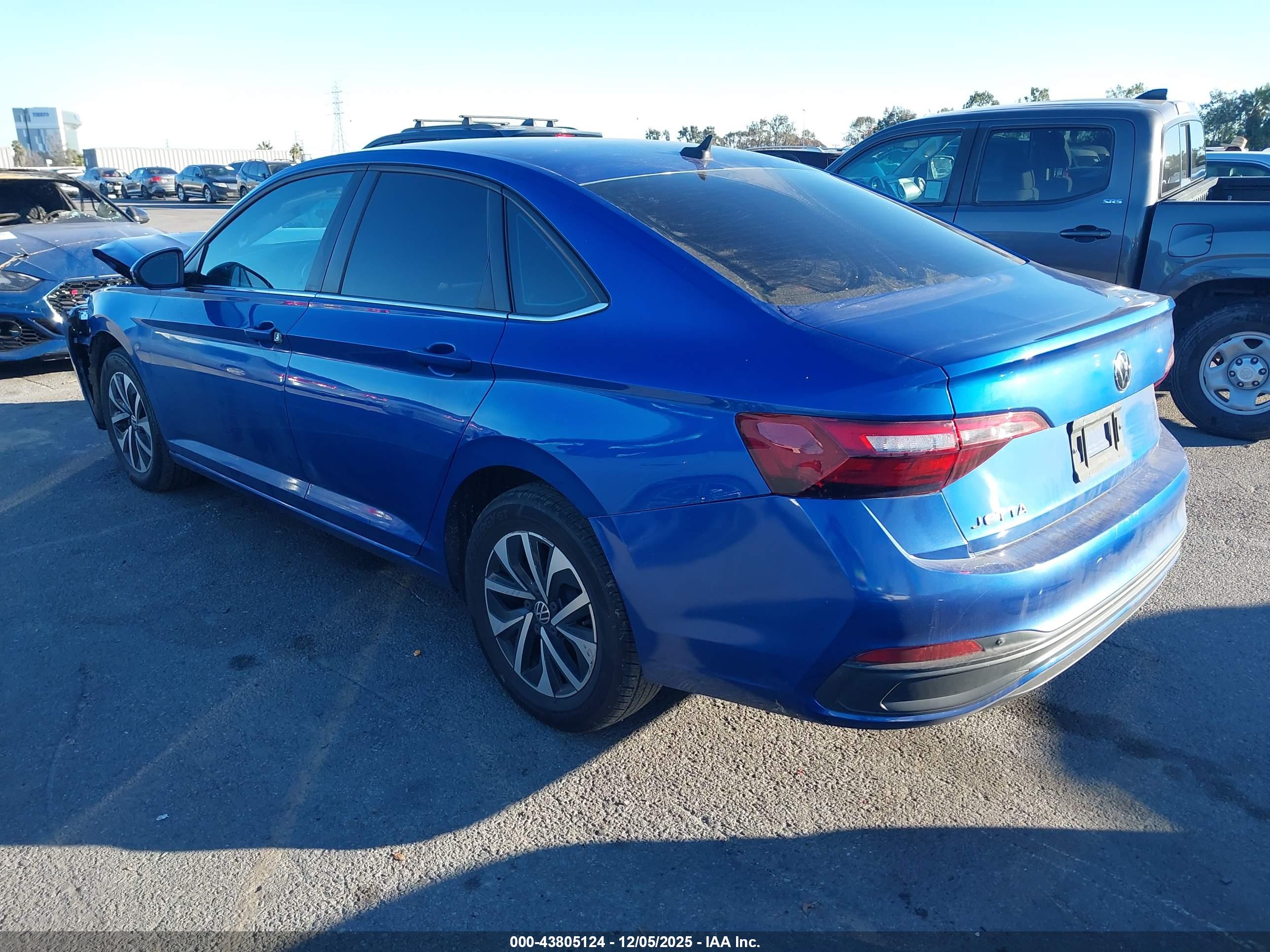 VOLKSWAGEN JETTA image 3
