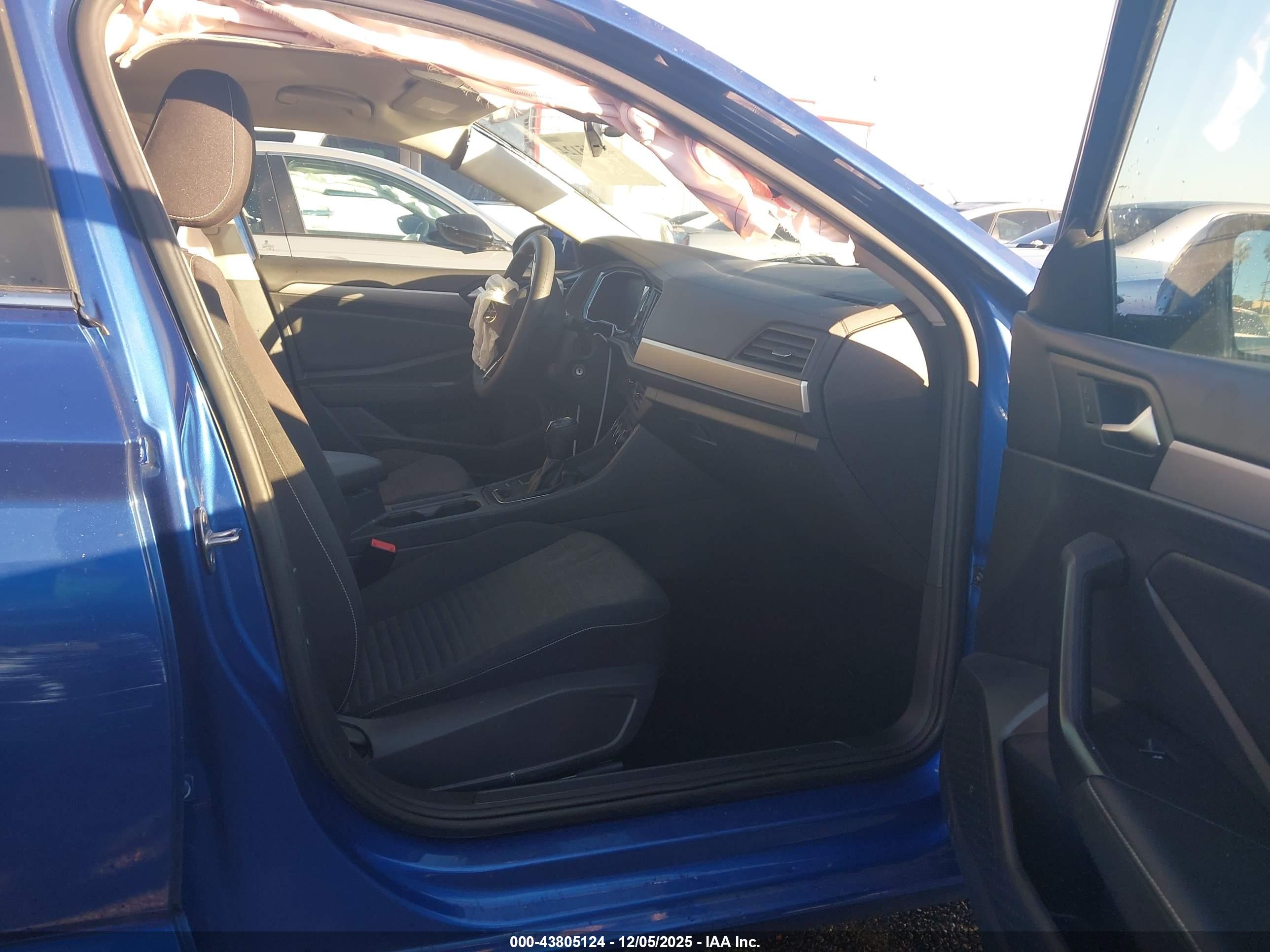 VOLKSWAGEN JETTA image 5