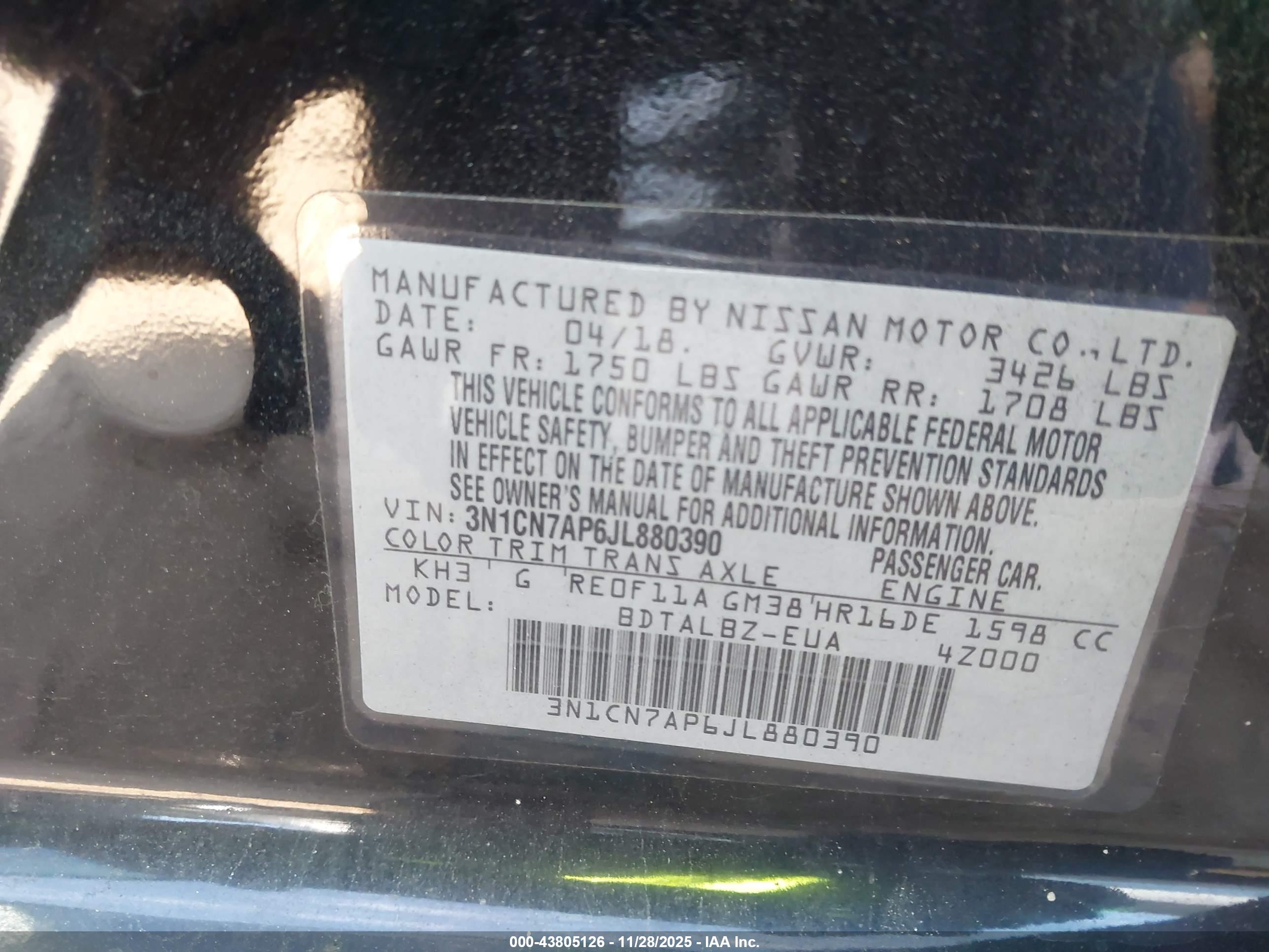 NISSAN VERSA image 9