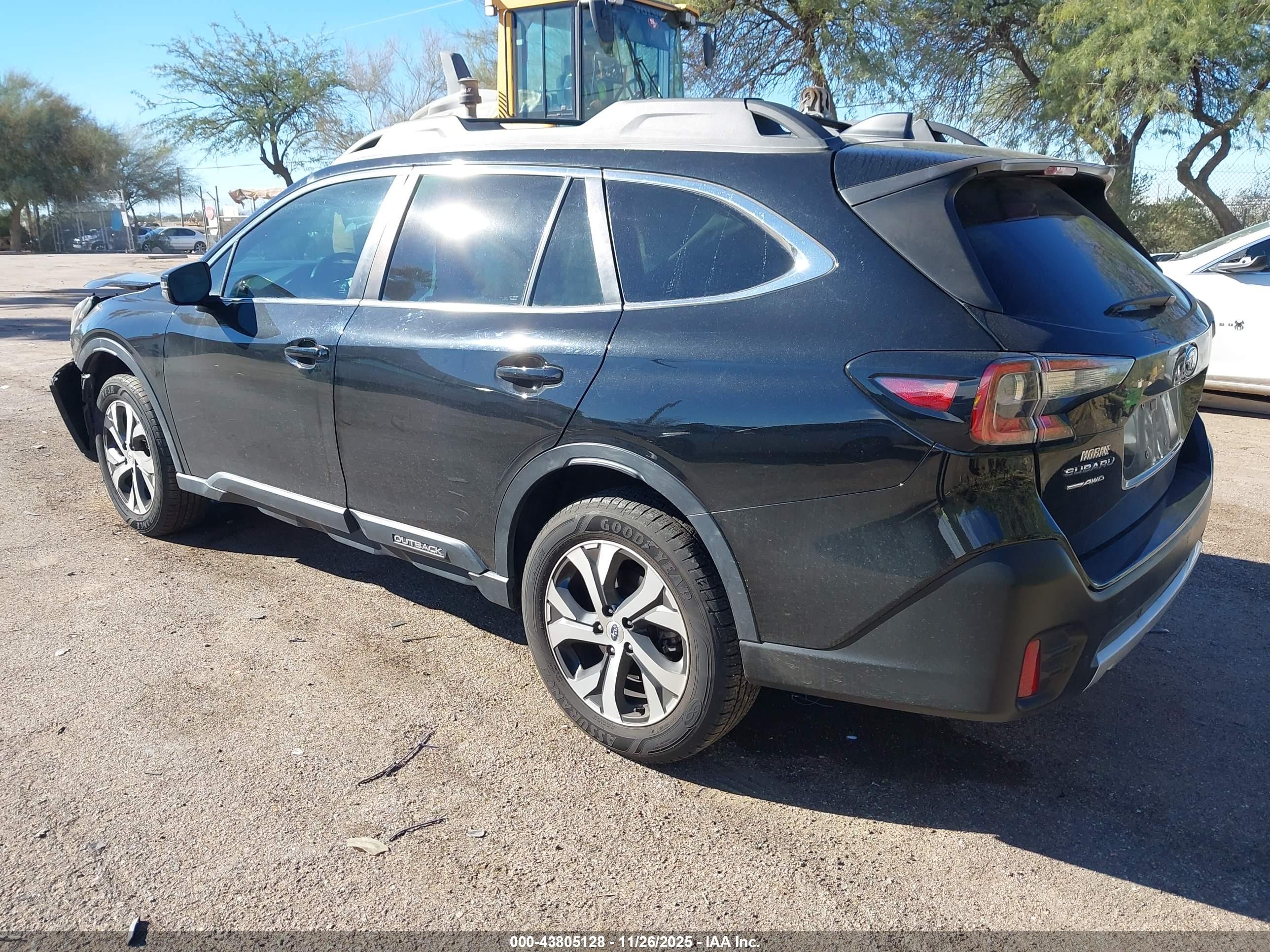 SUBARU OUTBACK image 3