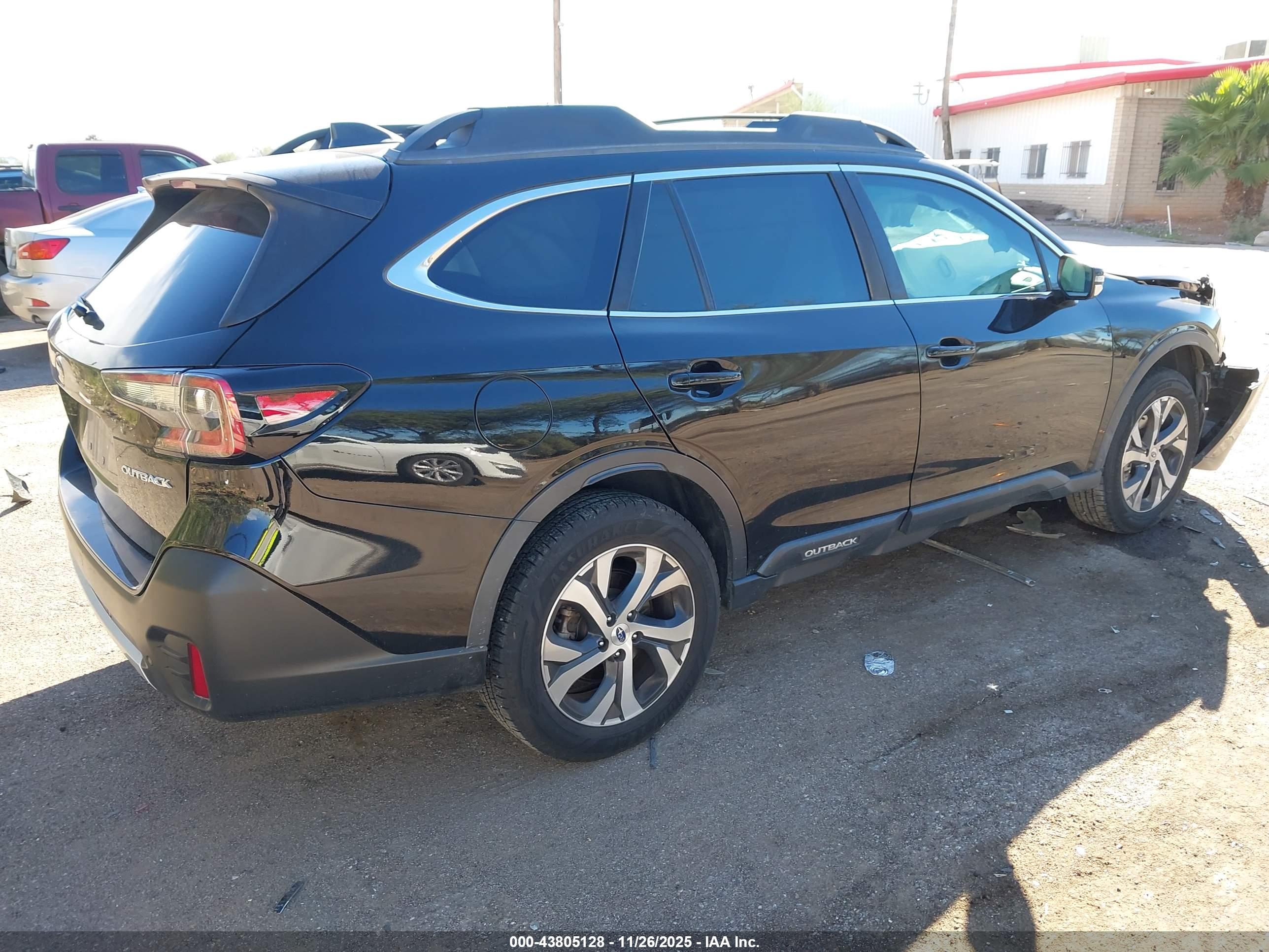 SUBARU OUTBACK image 4