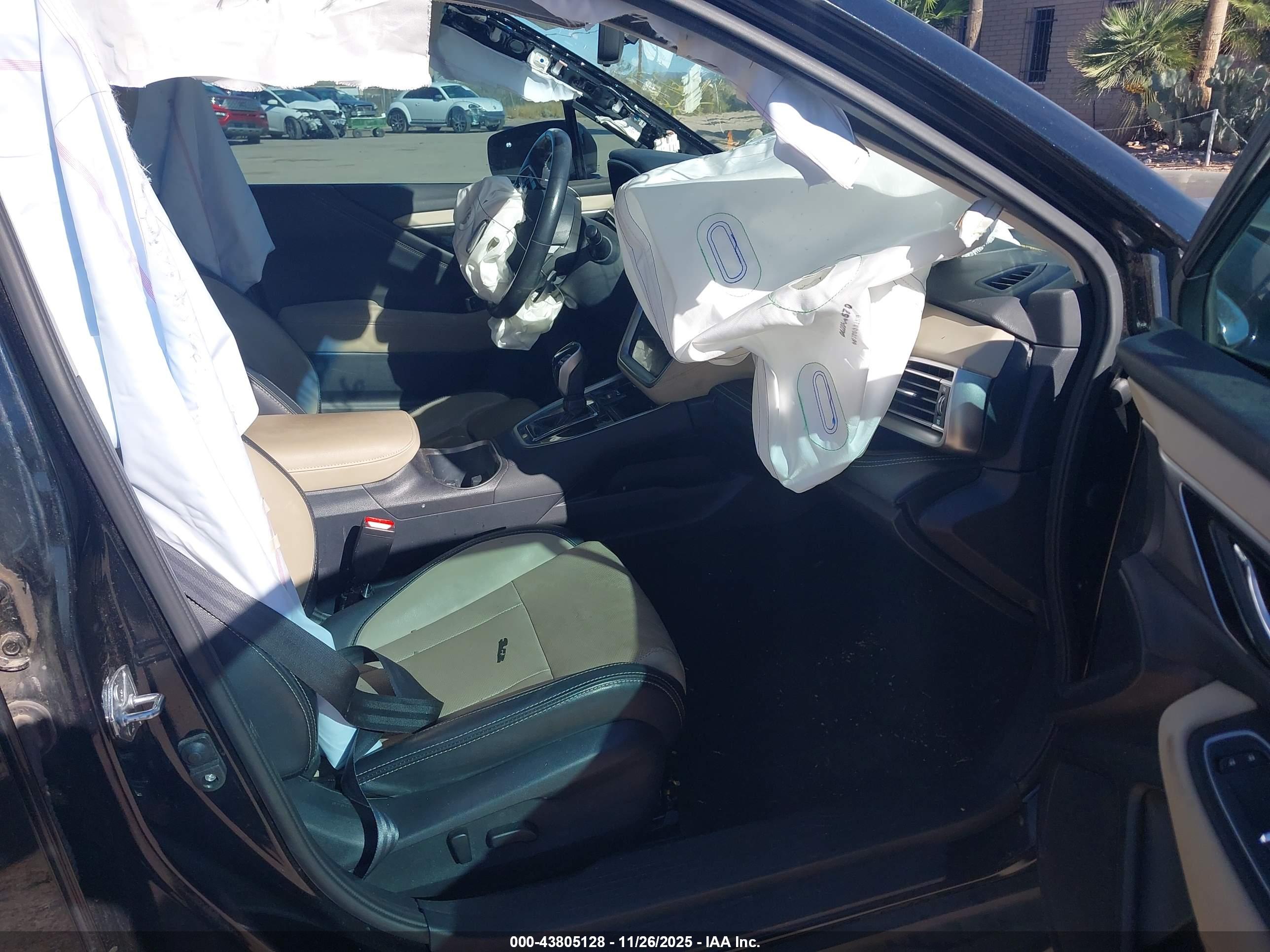 SUBARU OUTBACK image 5