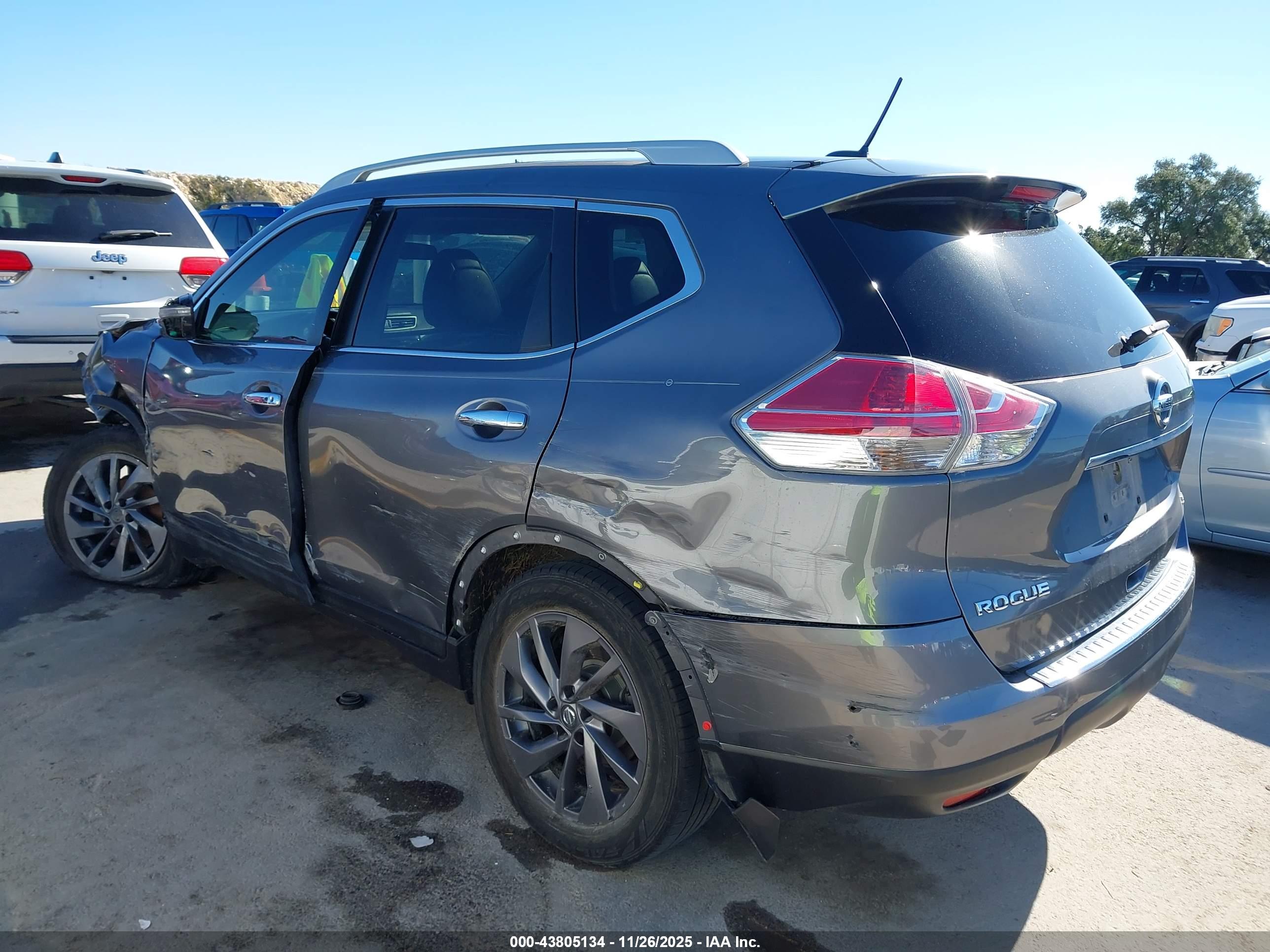 NISSAN ROGUE image 3