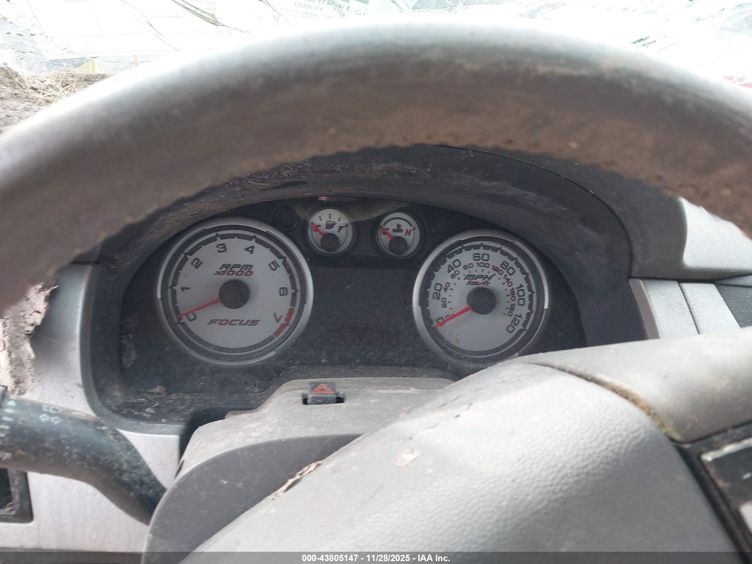 FORD FOCUS image 7