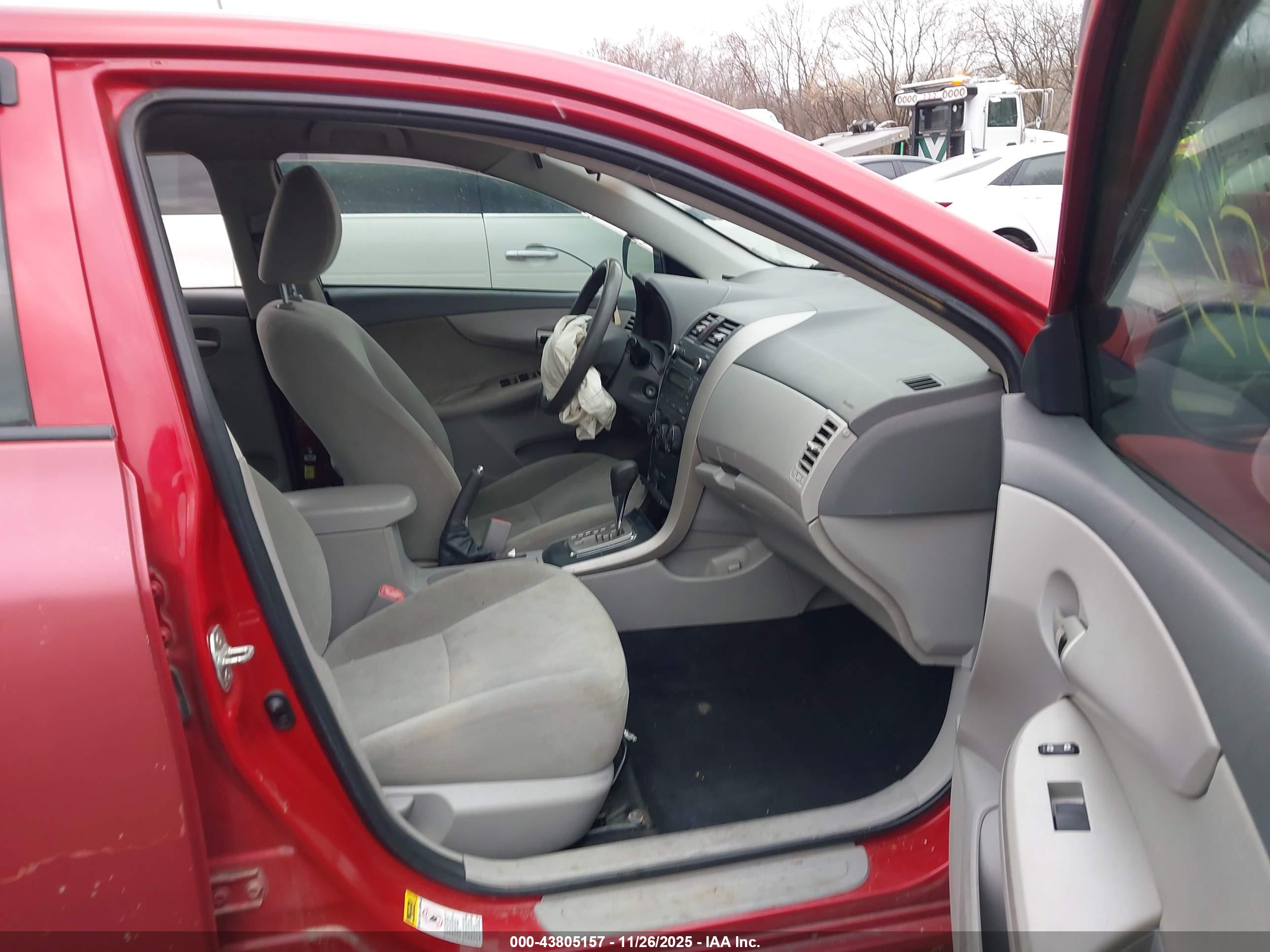 TOYOTA COROLLA image 5