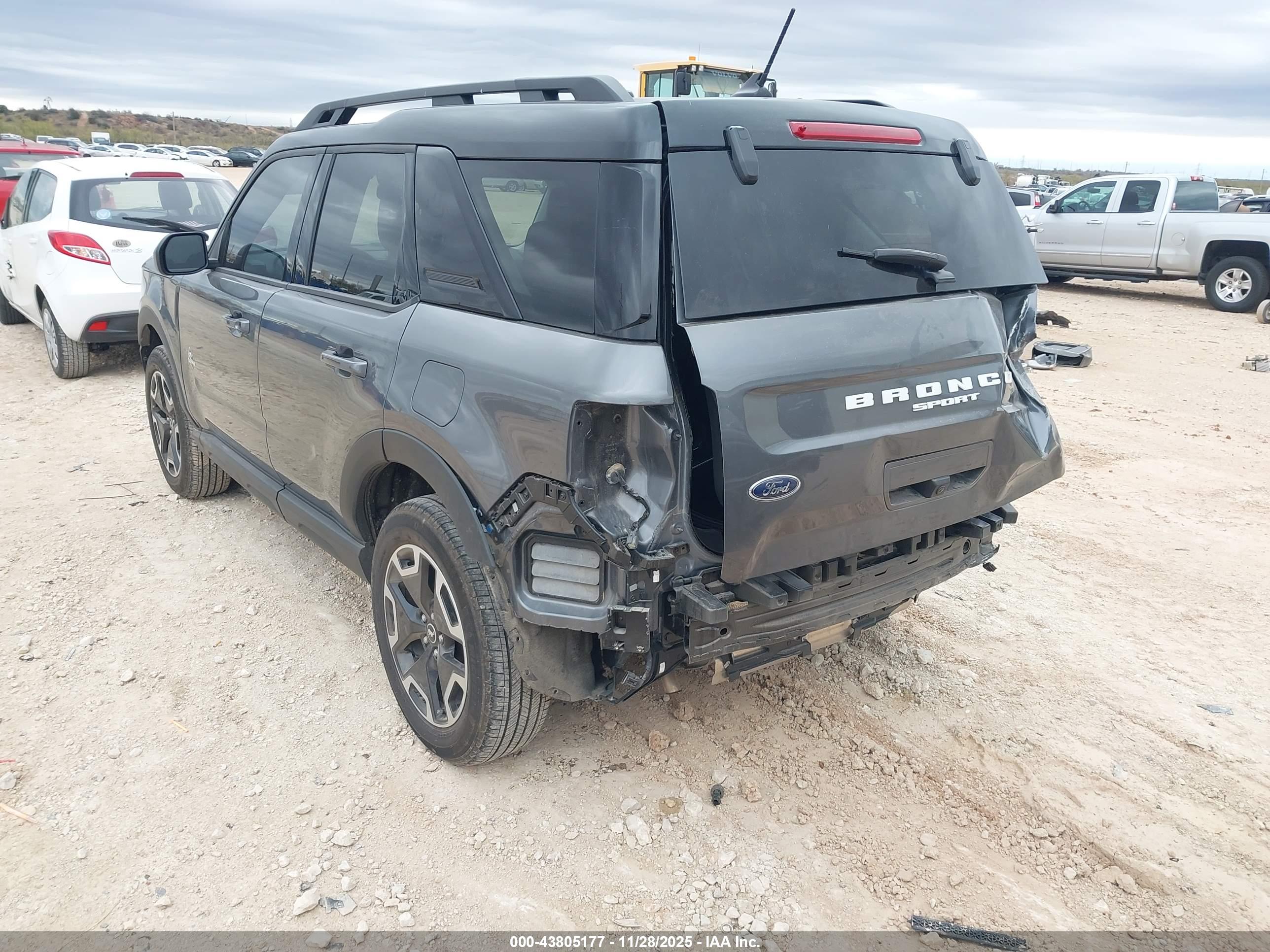 FORD BRONCO image 3