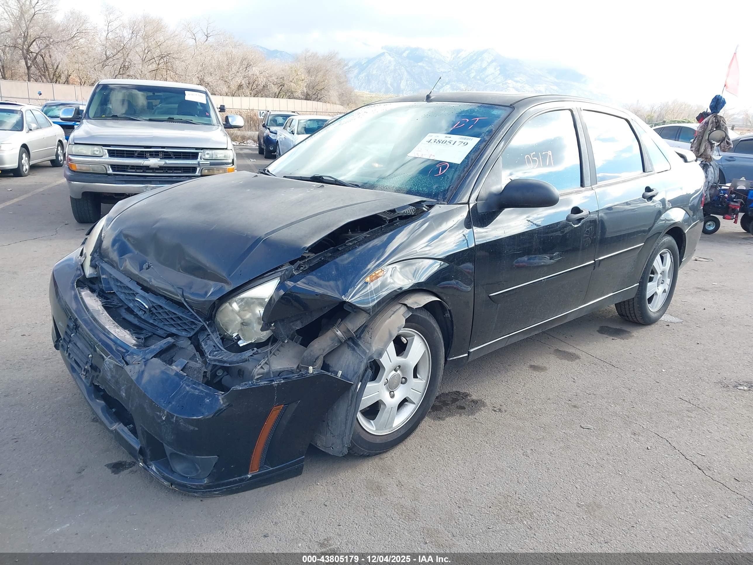 FORD FOCUS image 2