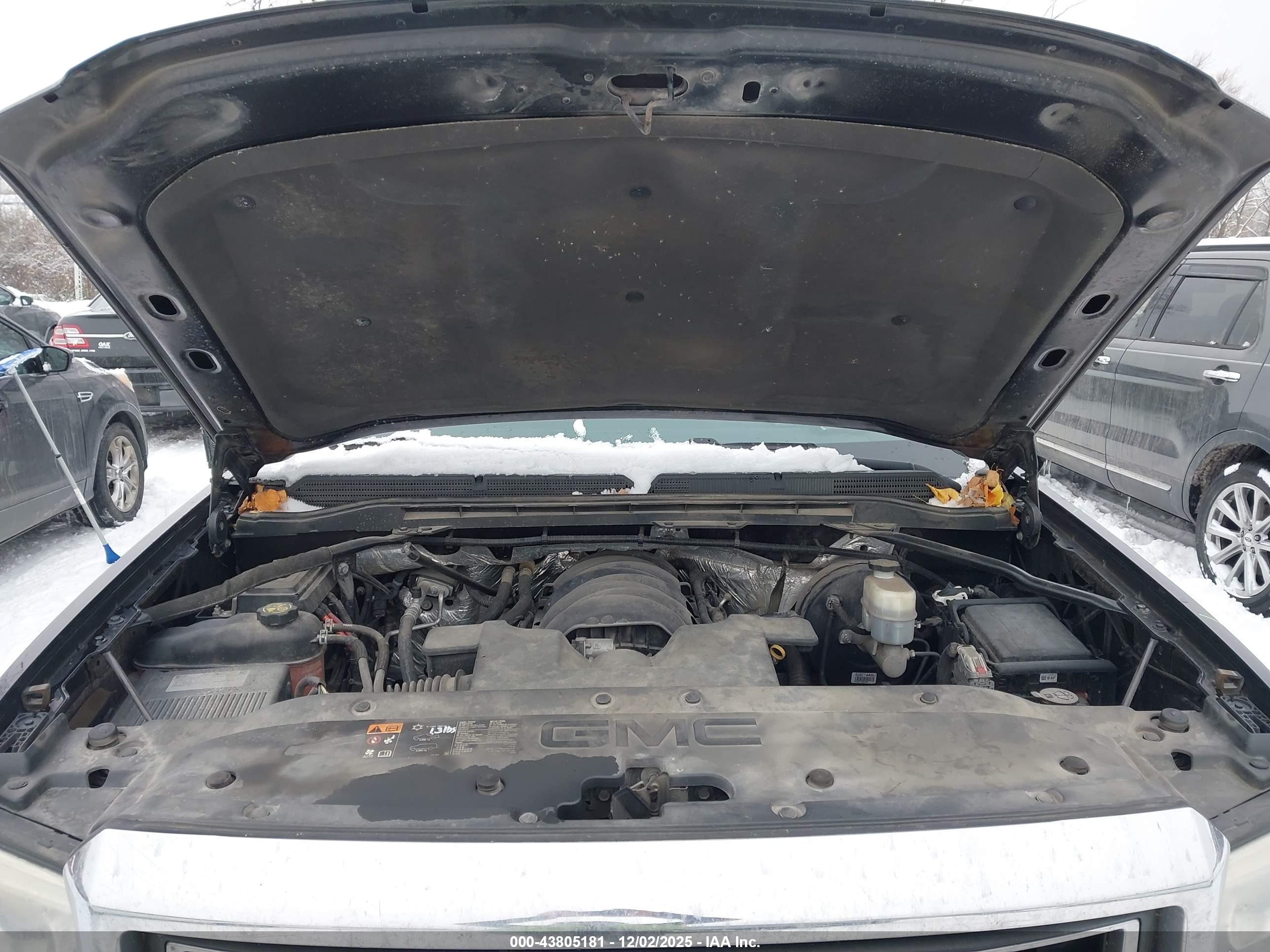 GMC SIERRA image 10