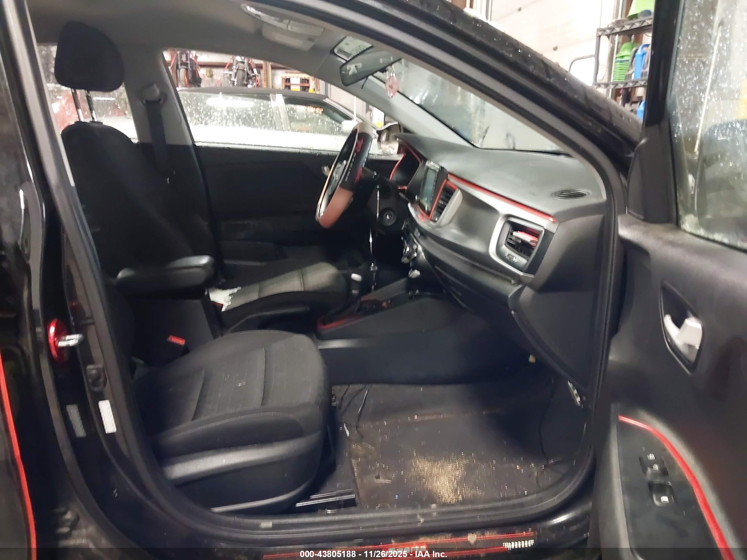 KIA RIO image 5