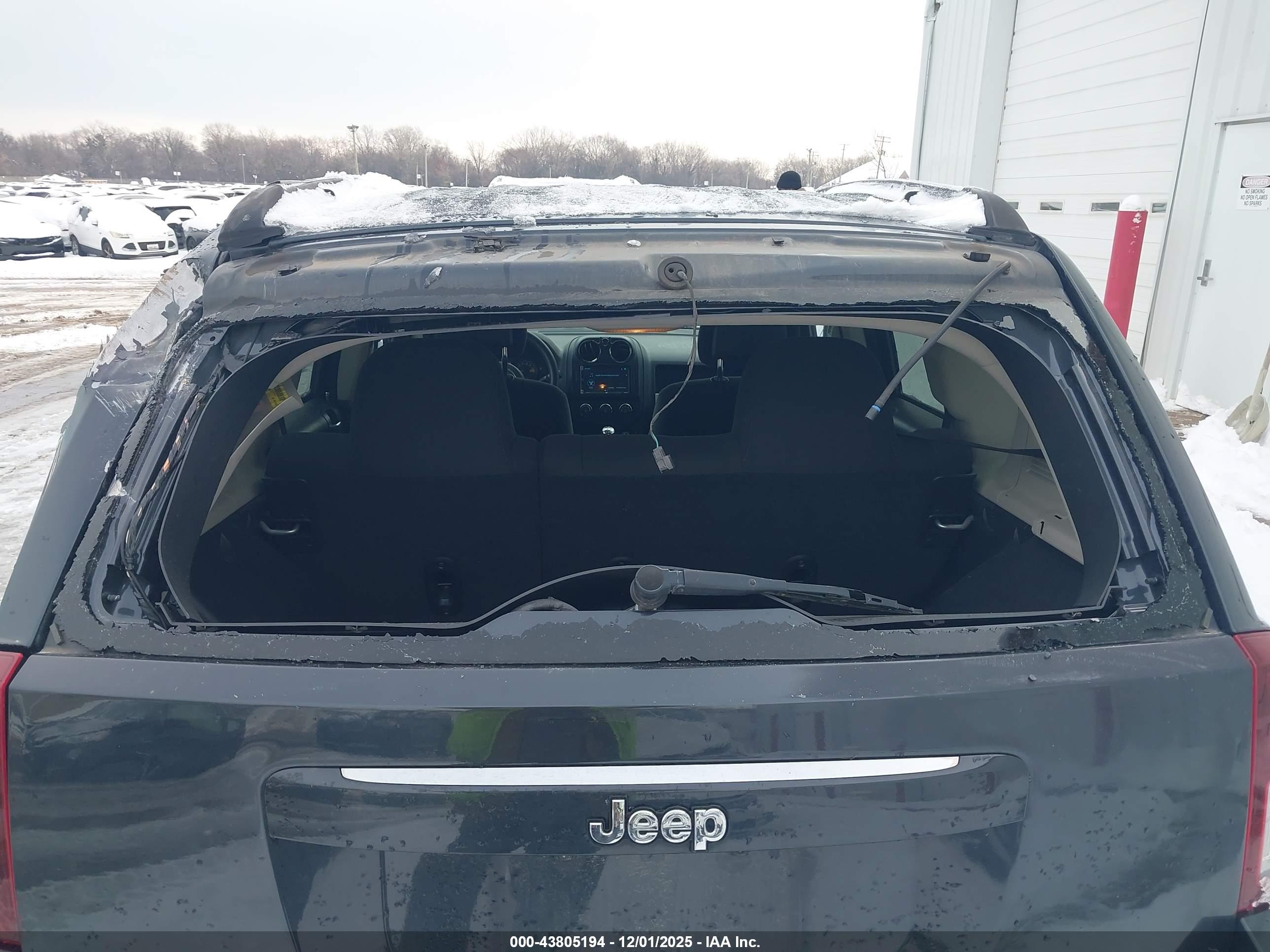 JEEP COMPASS image 6