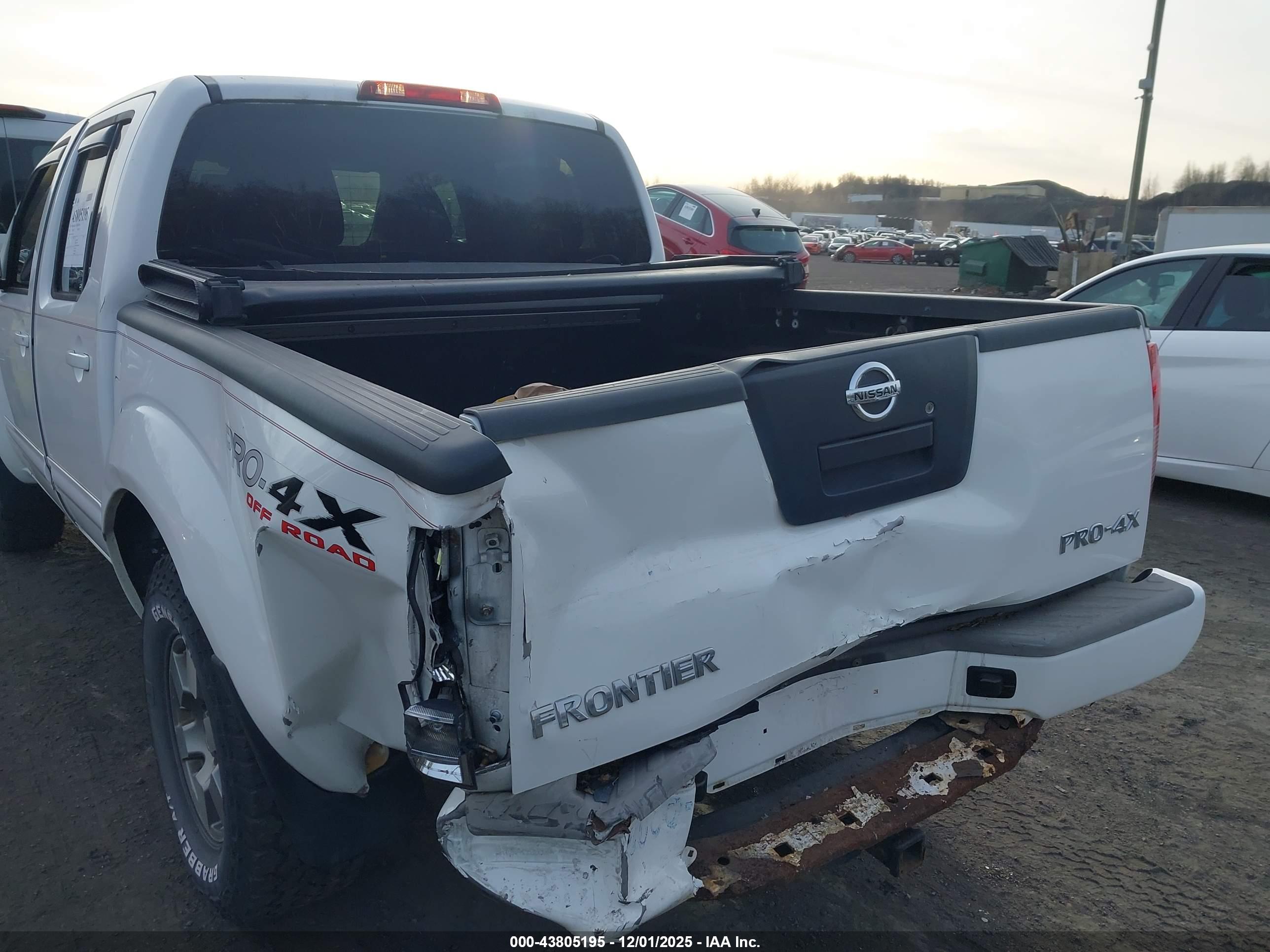 NISSAN FRONTIER image 6