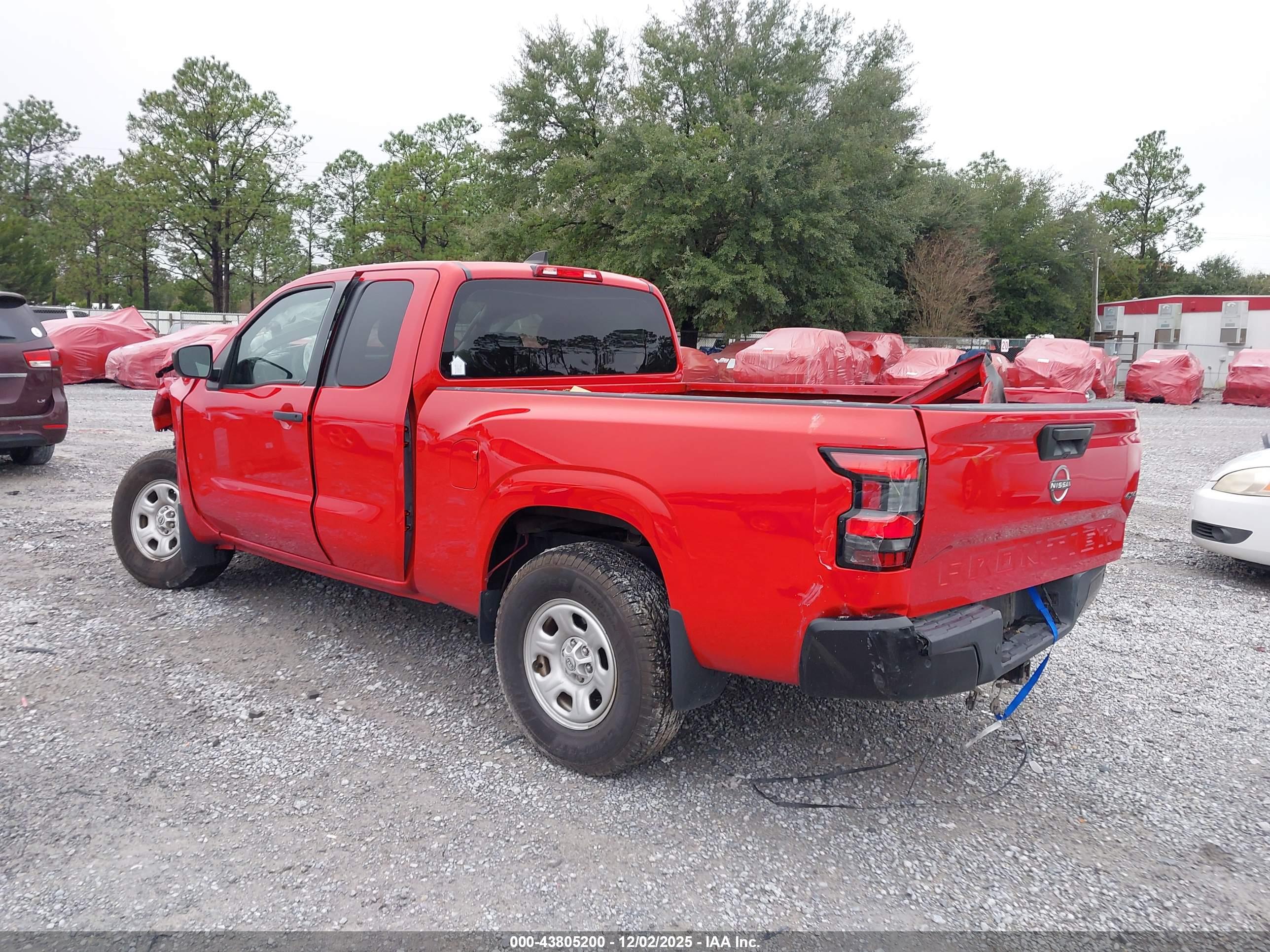 NISSAN FRONTIER image 3