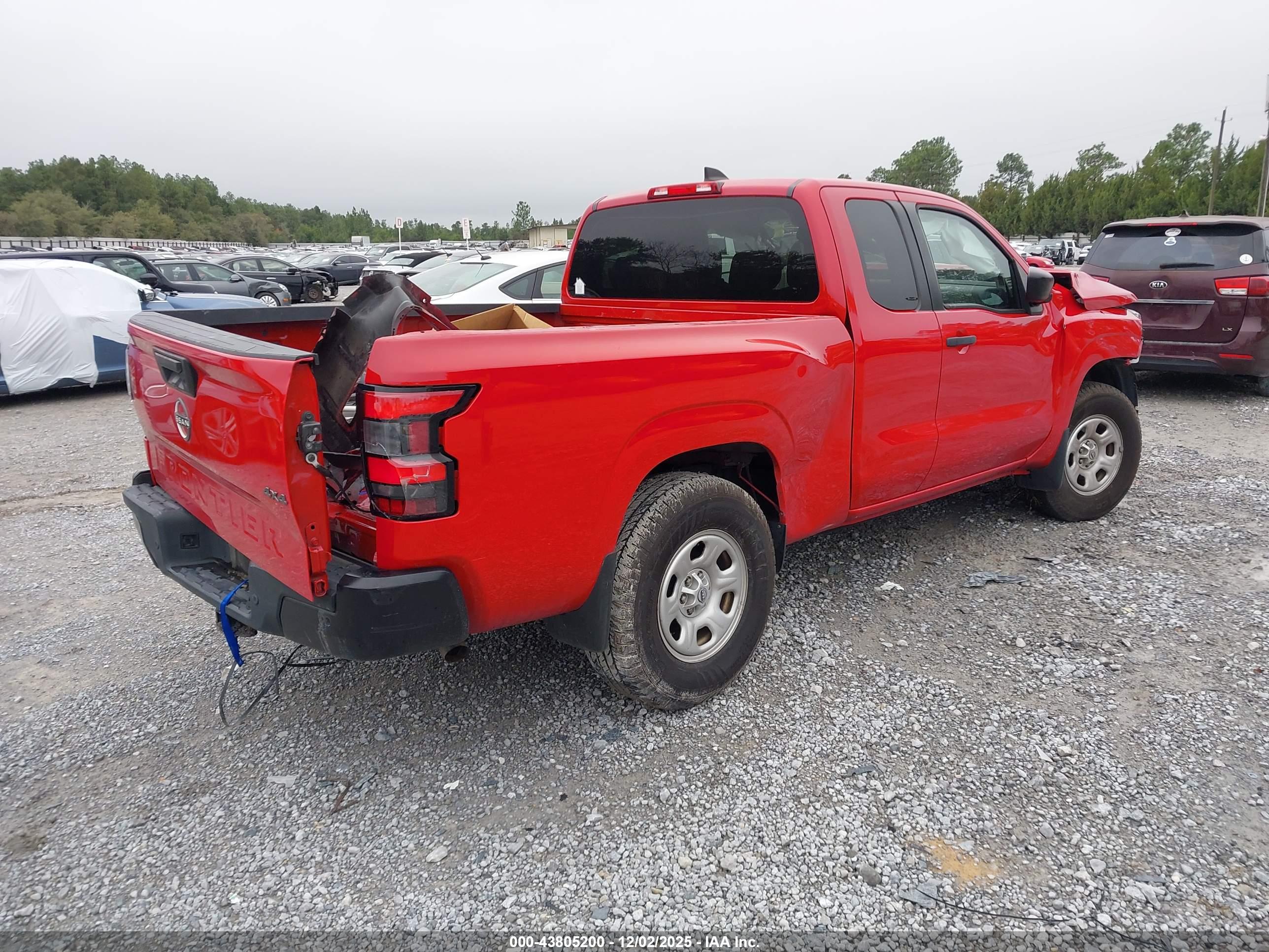 NISSAN FRONTIER image 4